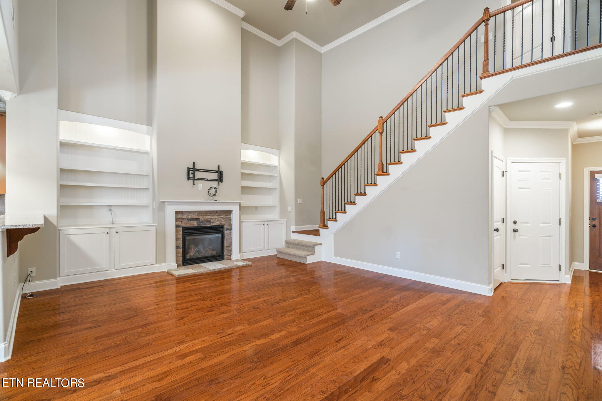 1701 Cottage Wood Way