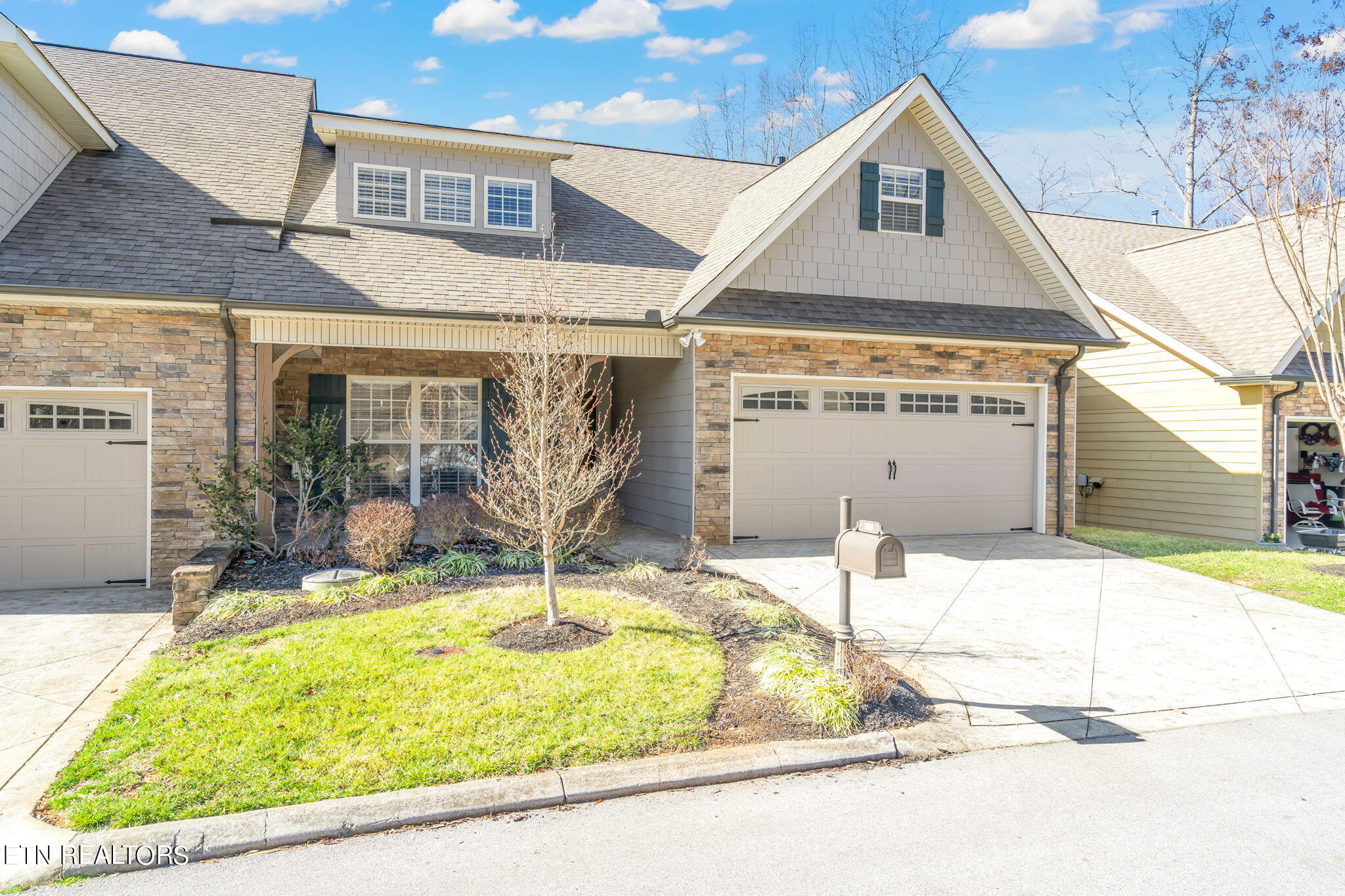 1701 Cottage Wood Way