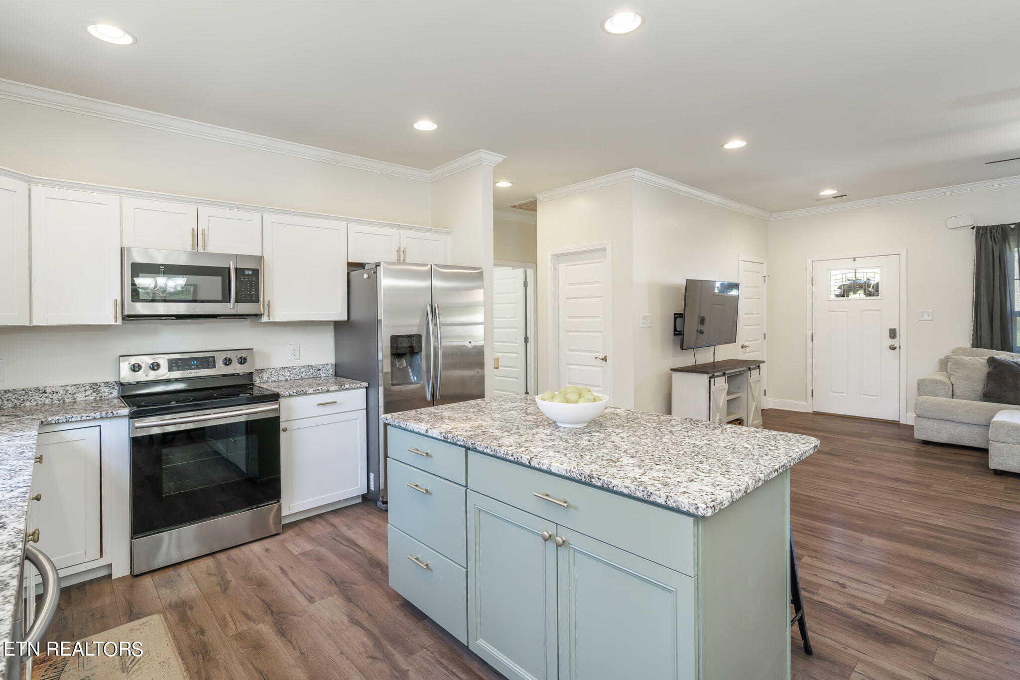 2000 Country Brook Lane