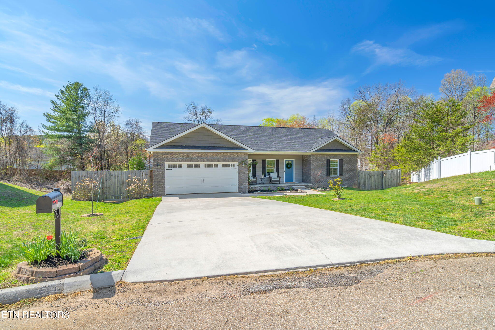 2000 Country Brook Lane