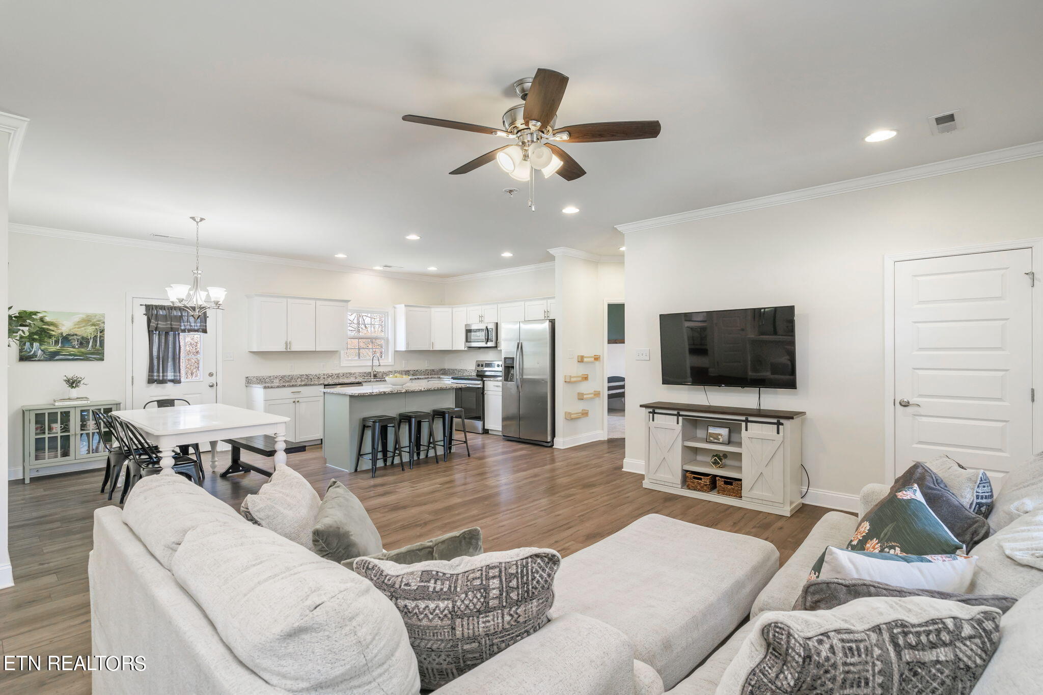 2000 Country Brook Lane