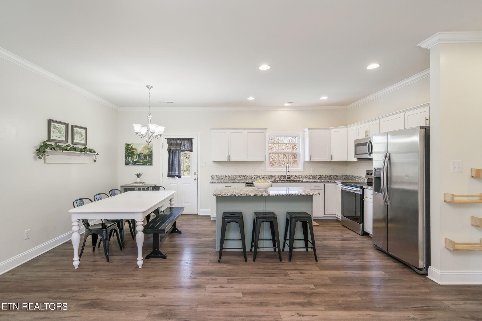 2000 Country Brook Lane