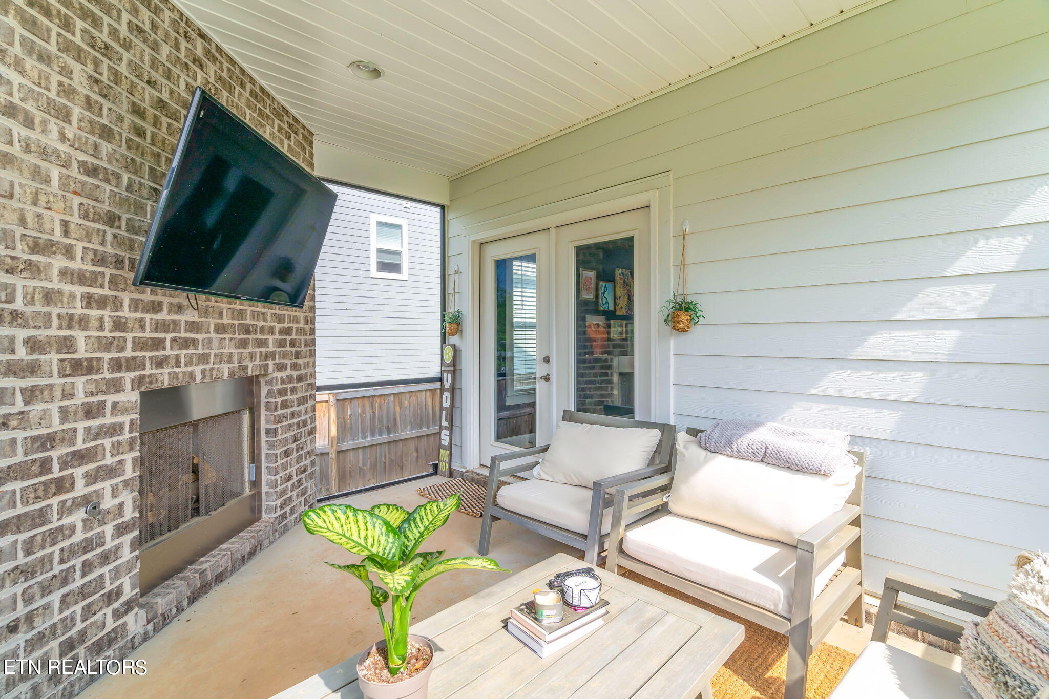 11018 Glory Maple Lane