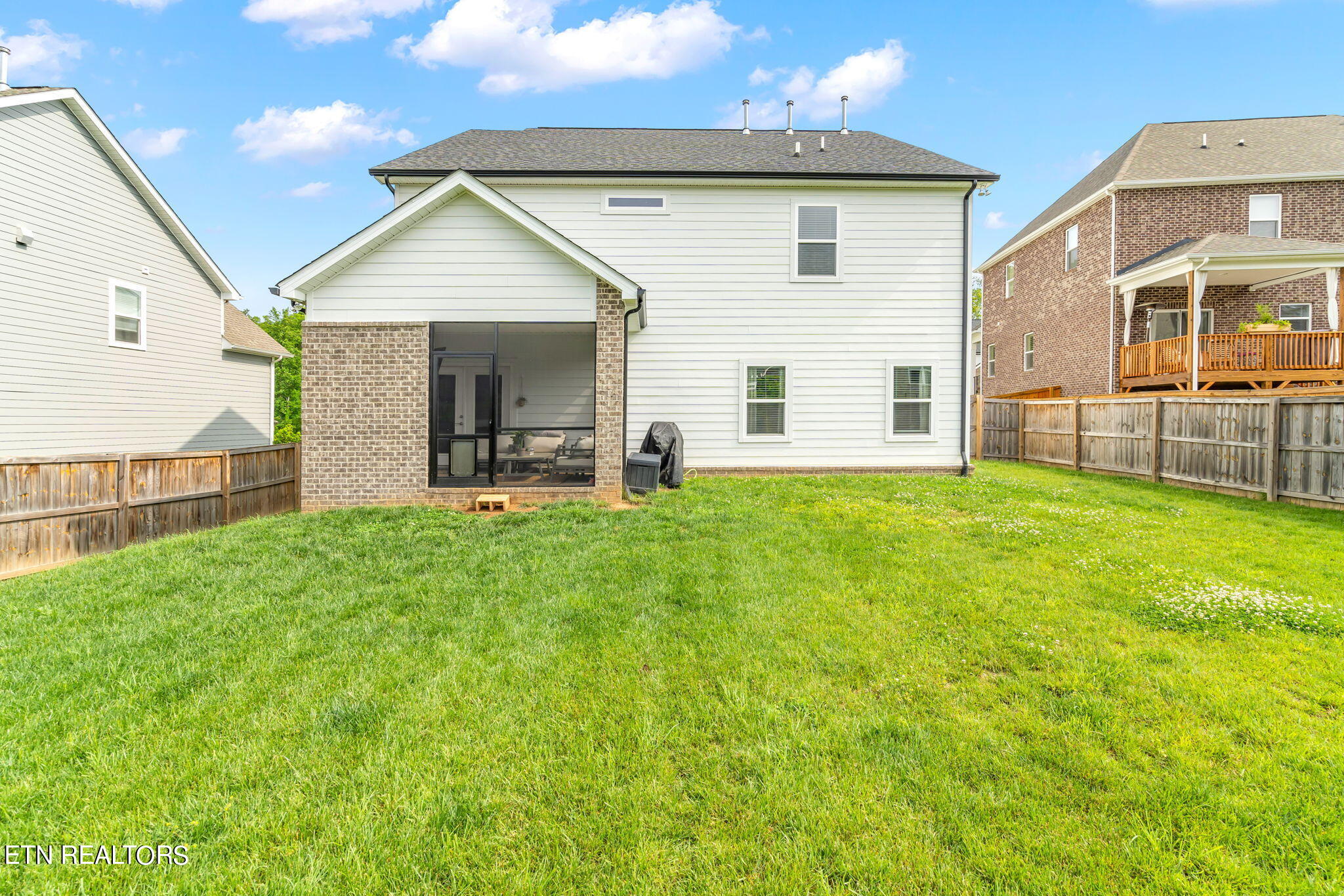 11018 Glory Maple Lane