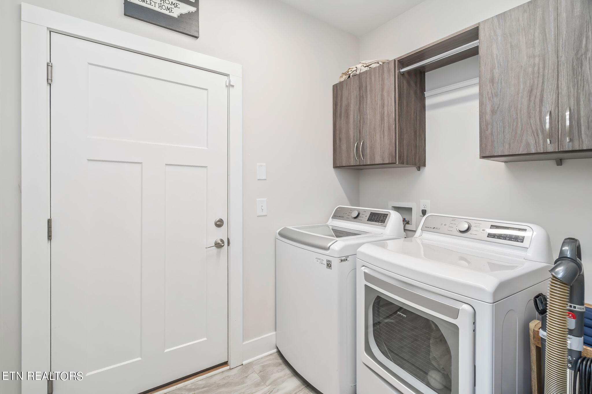 11018 Glory Maple Lane