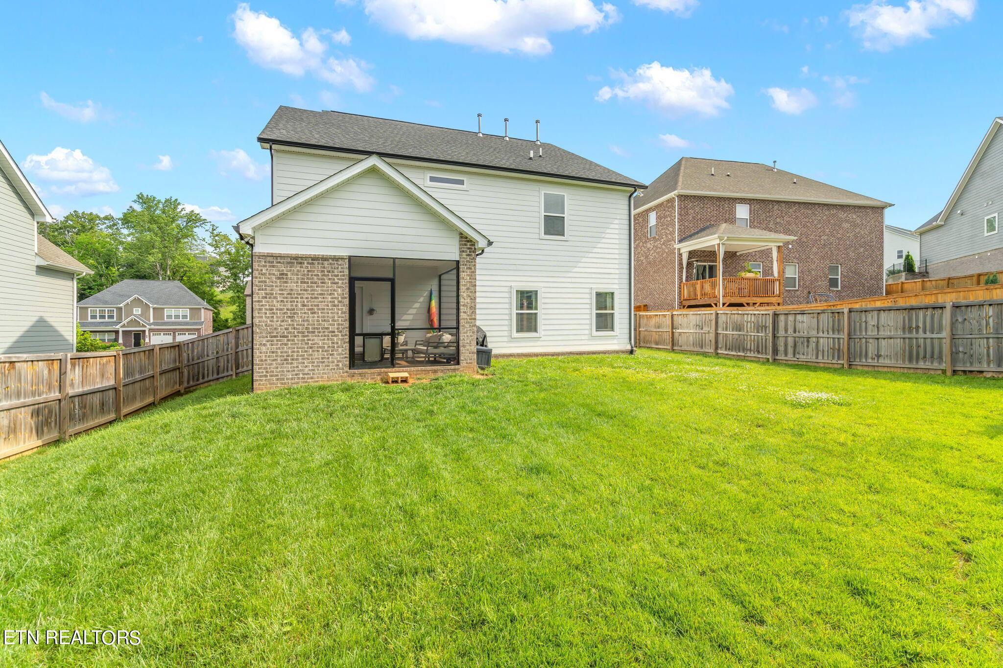 11018 Glory Maple Lane