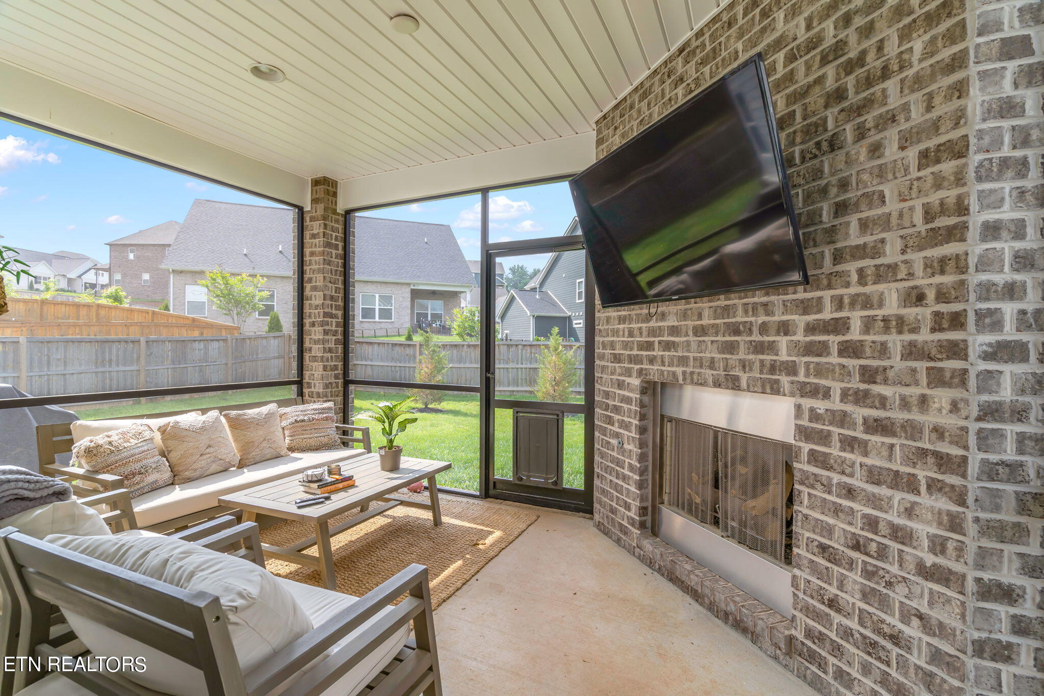 11018 Glory Maple Lane