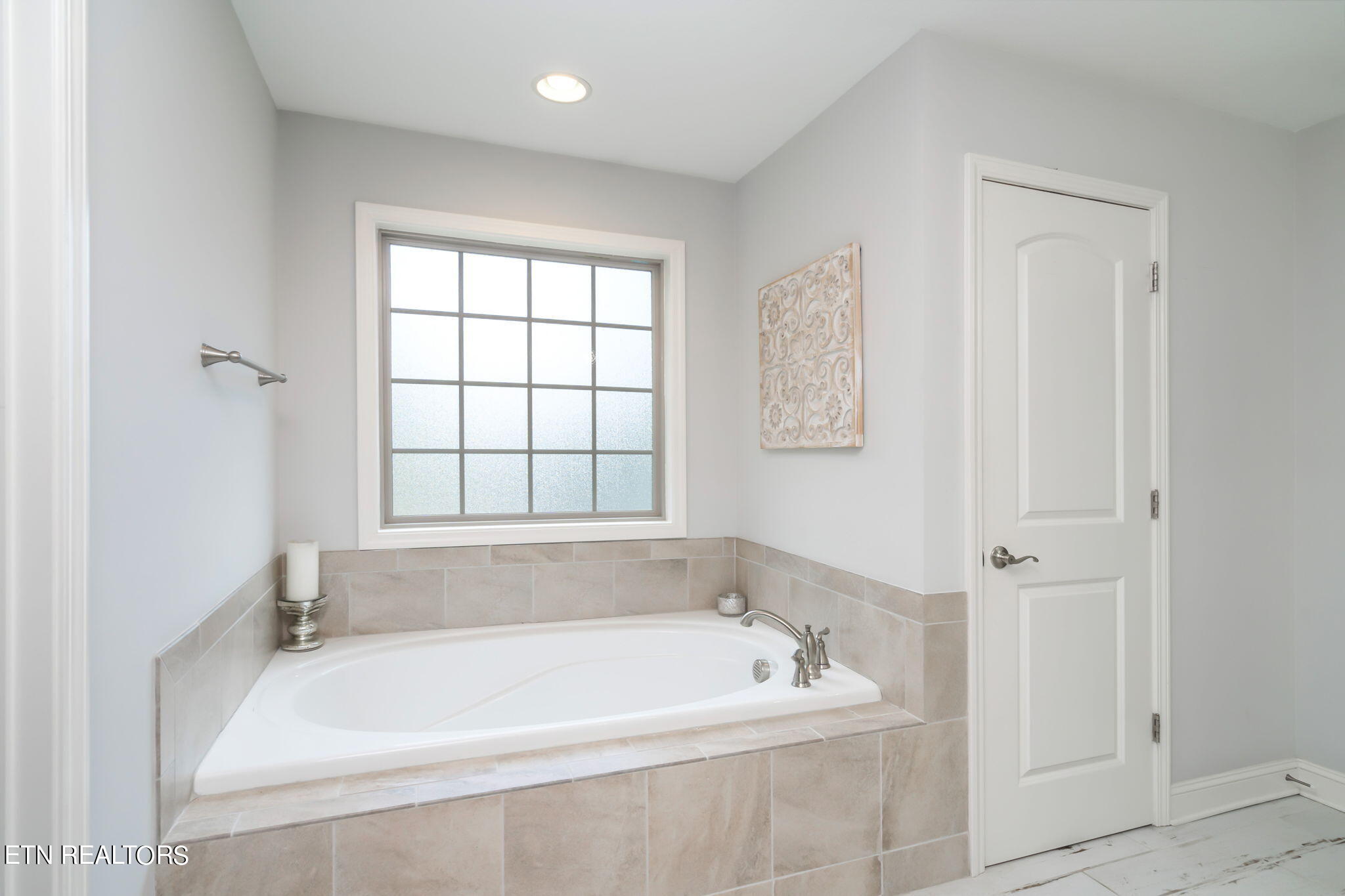 1408 Mossy Rock Lane