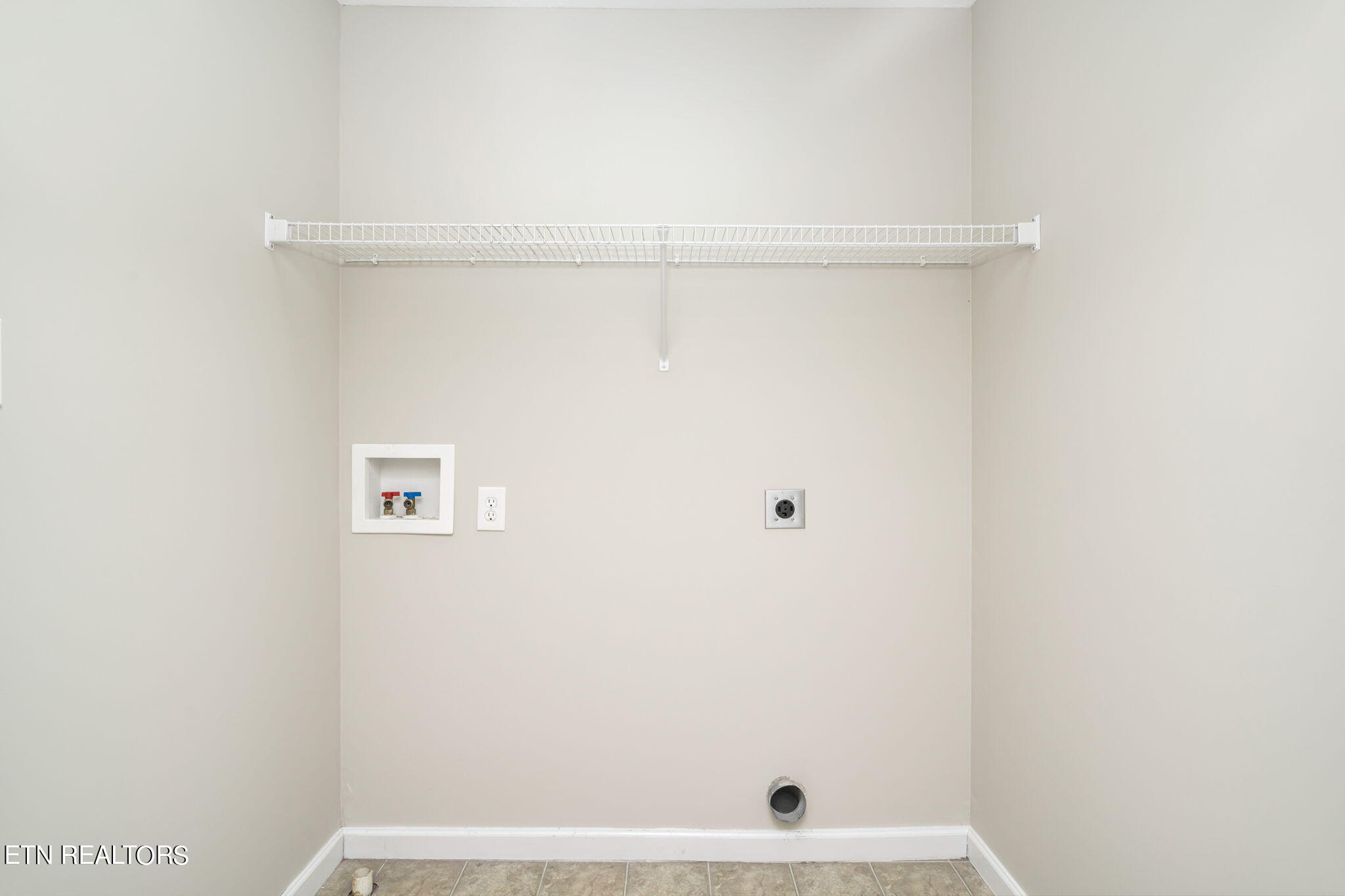 5201 Horsestall Drive