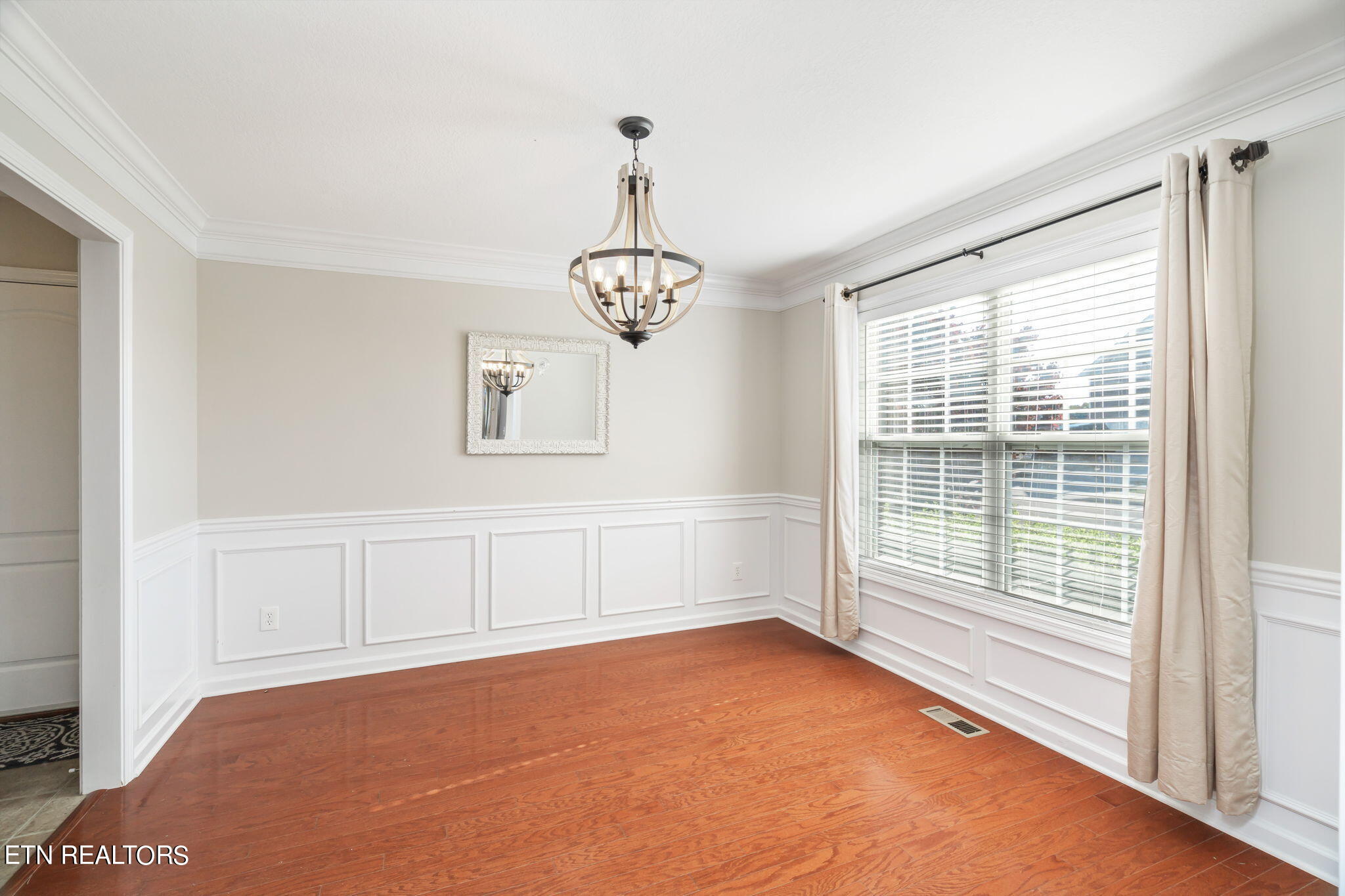 5201 Horsestall Drive