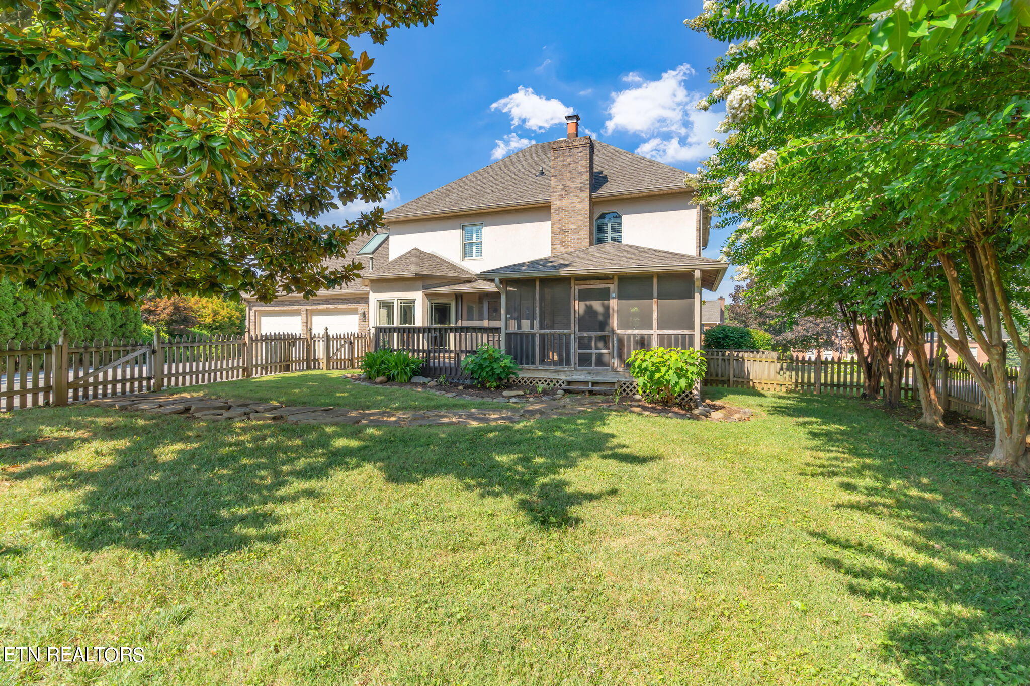 5805 Penshurst Court