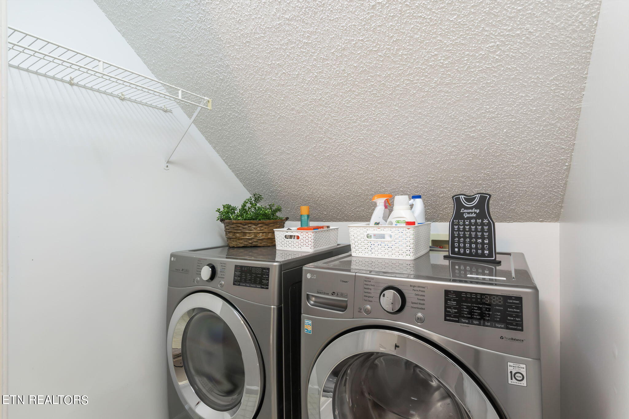 5805 Penshurst Court