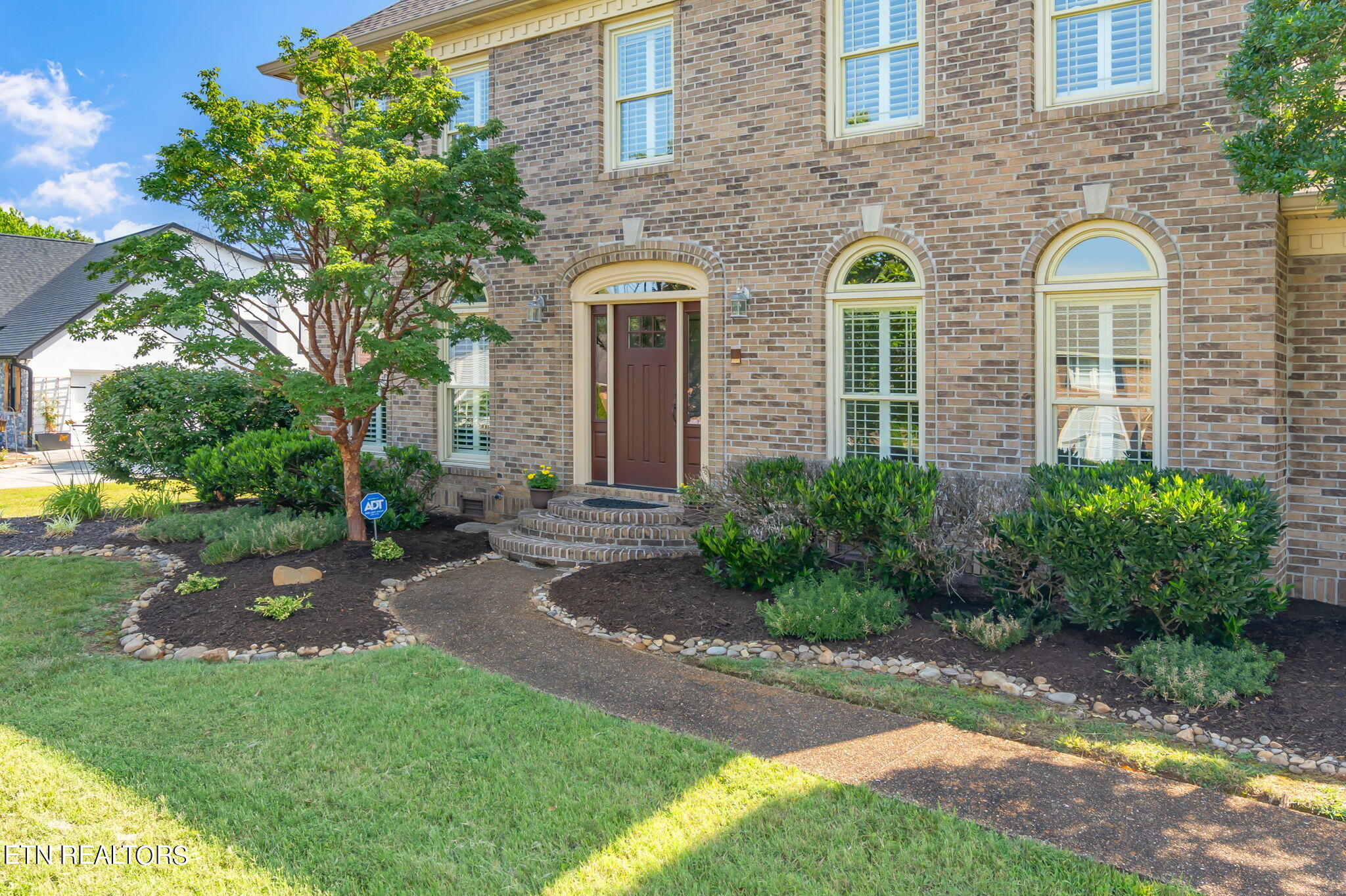 5805 Penshurst Court