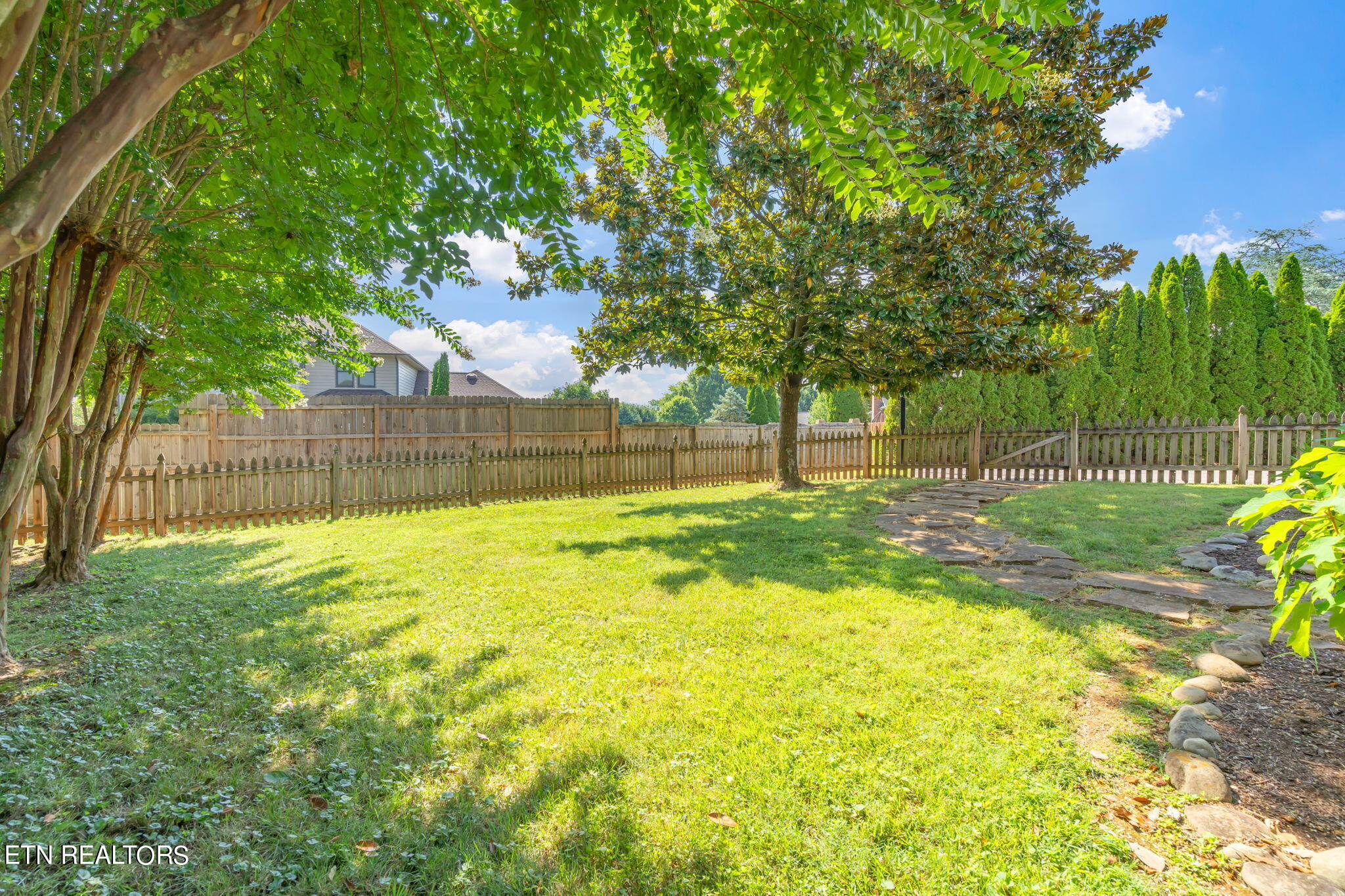 5805 Penshurst Court