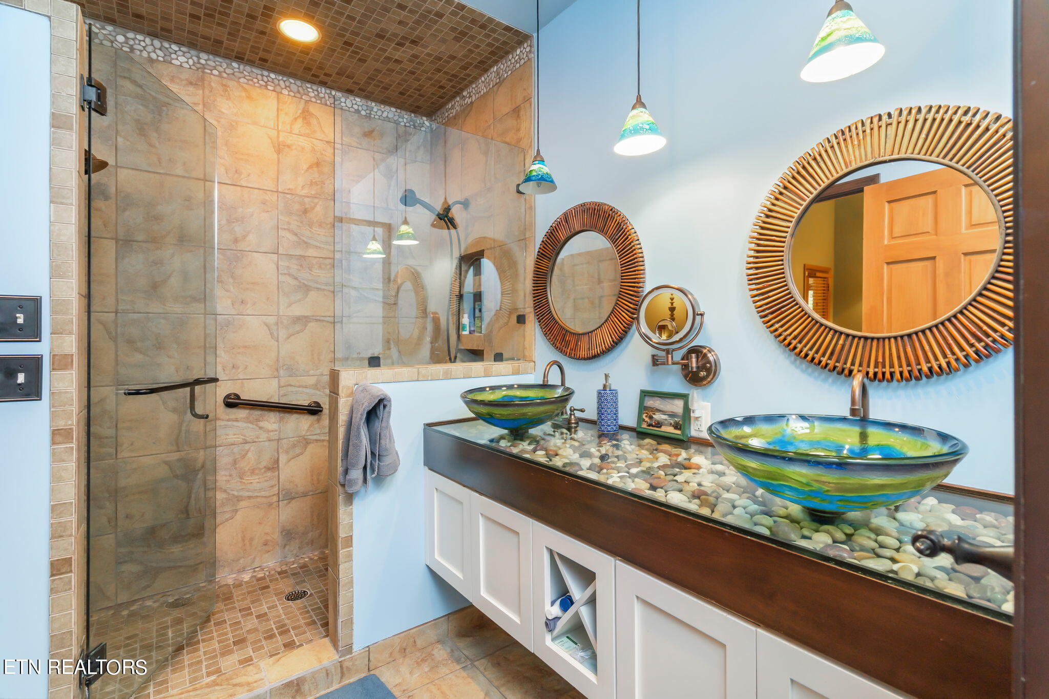 635 SW Blows Ferry Rd