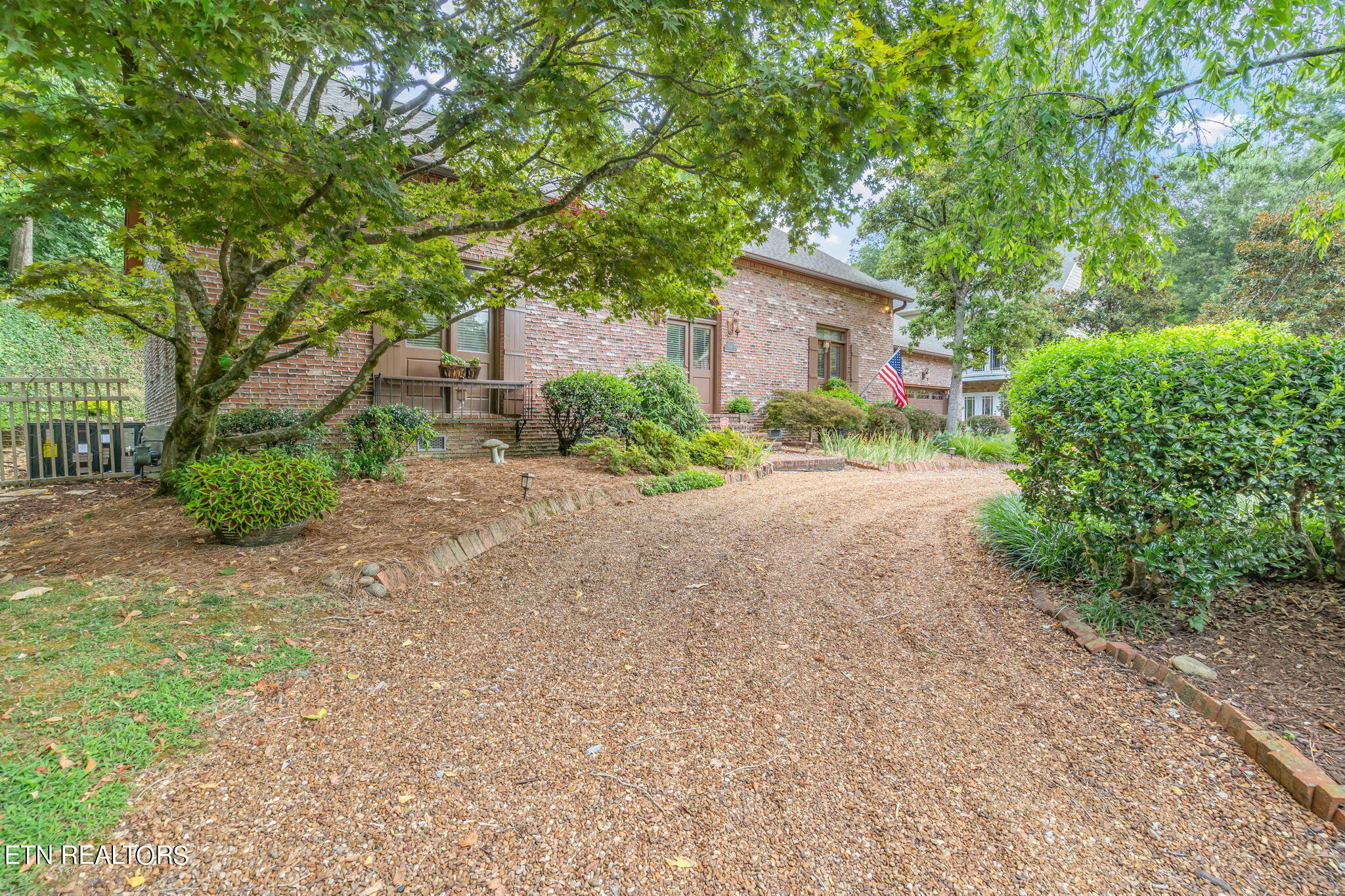 635 SW Blows Ferry Rd