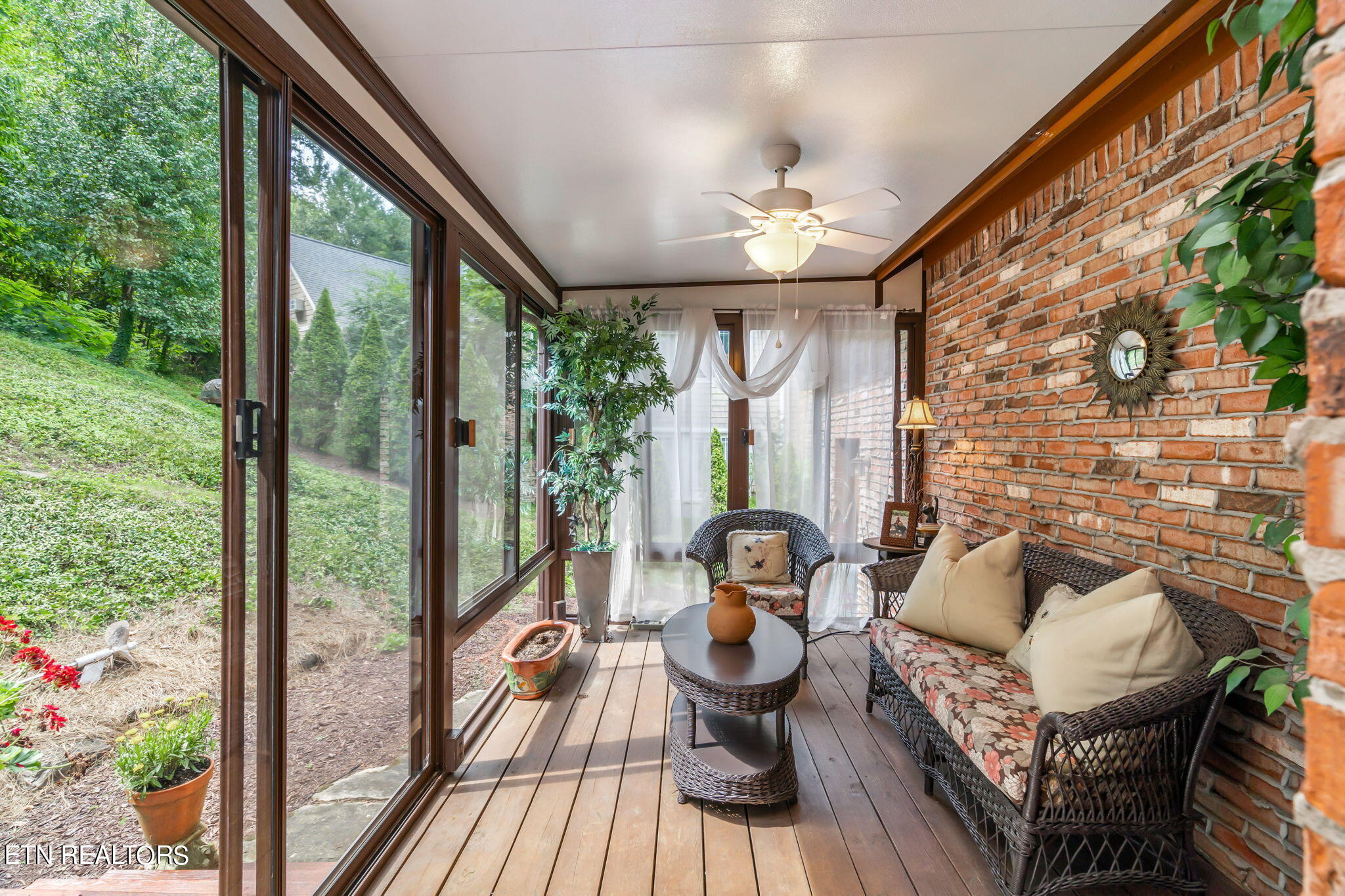 635 SW Blows Ferry Rd