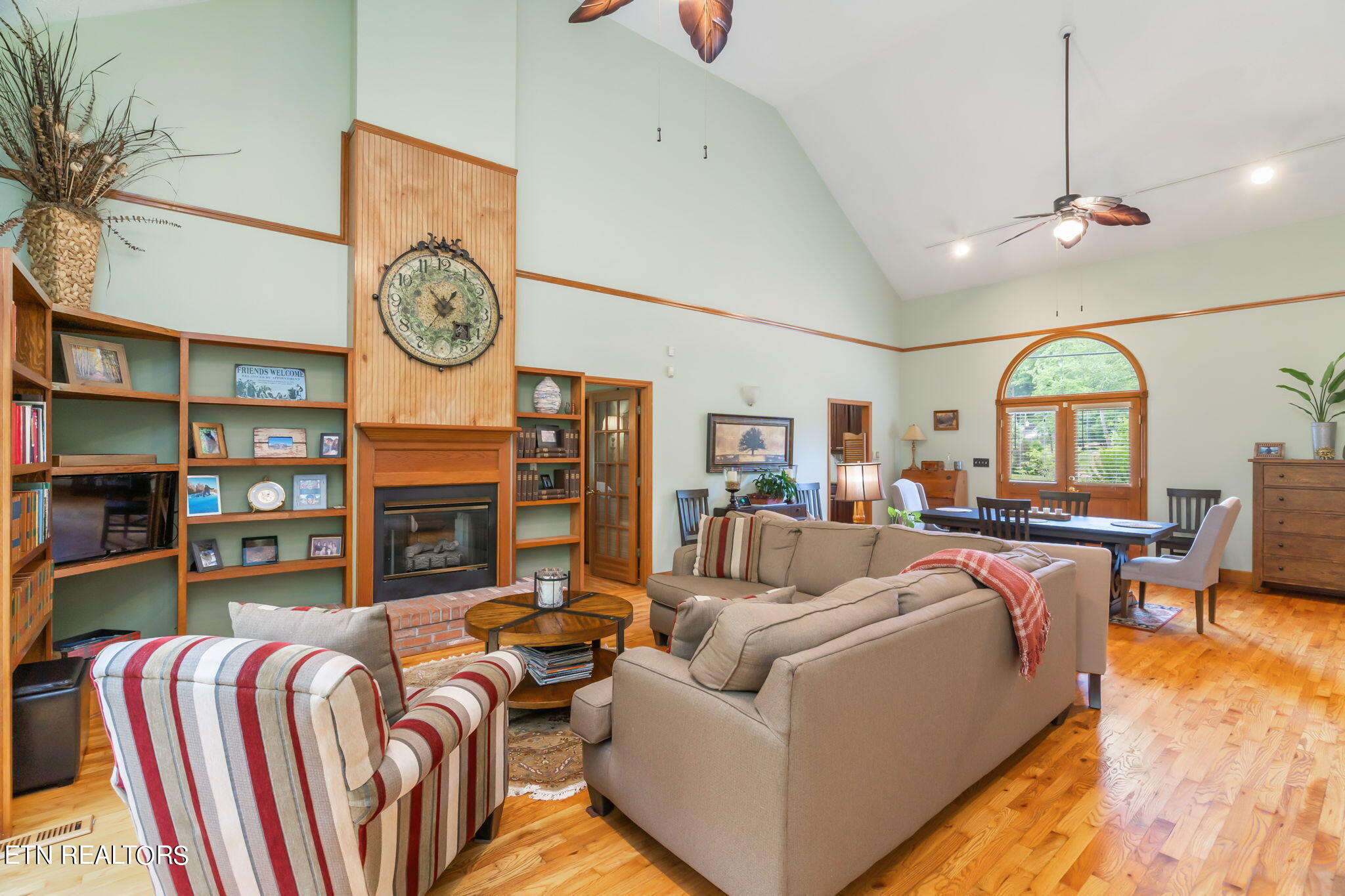 635 SW Blows Ferry Rd