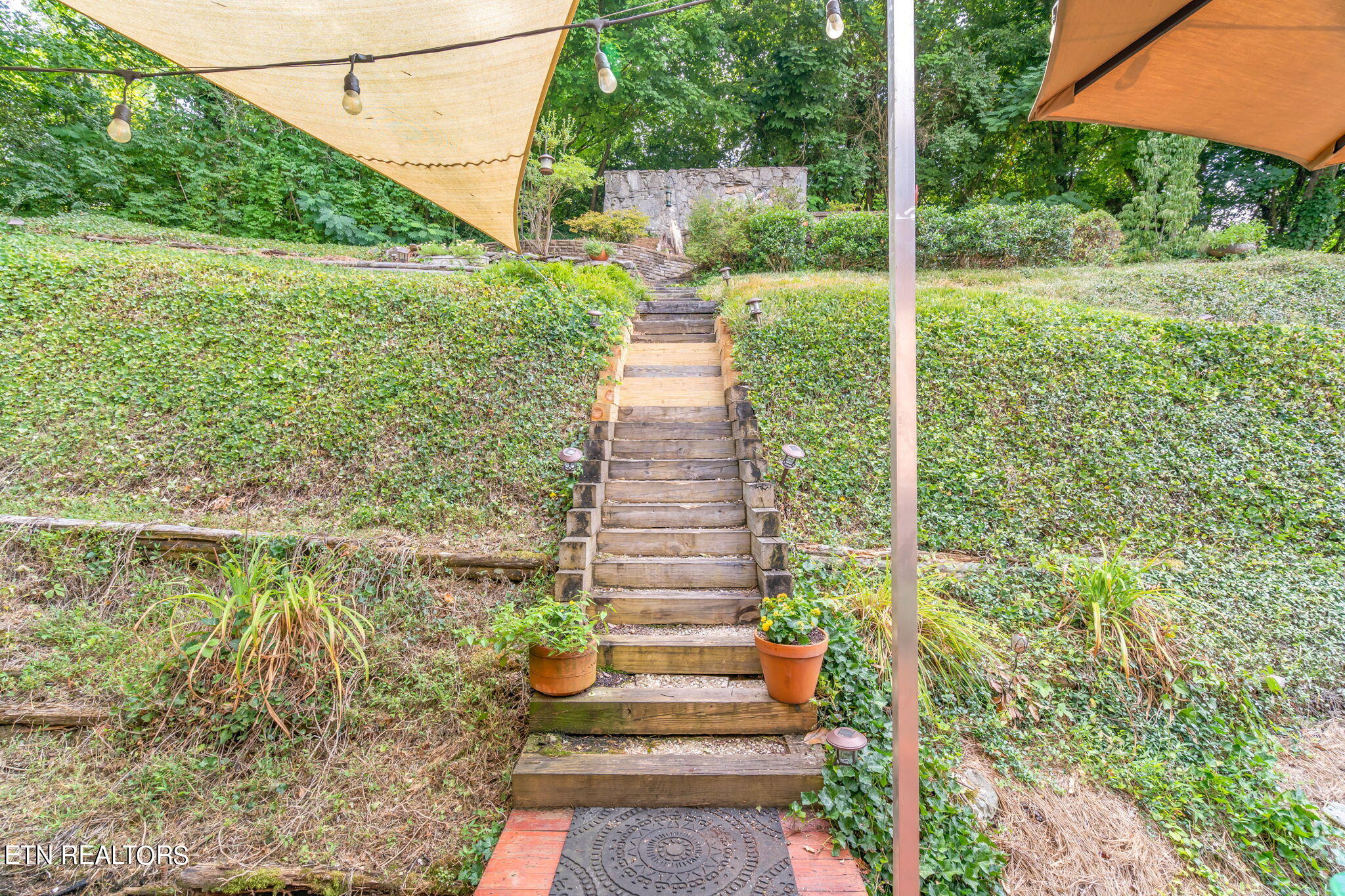 635 SW Blows Ferry Rd