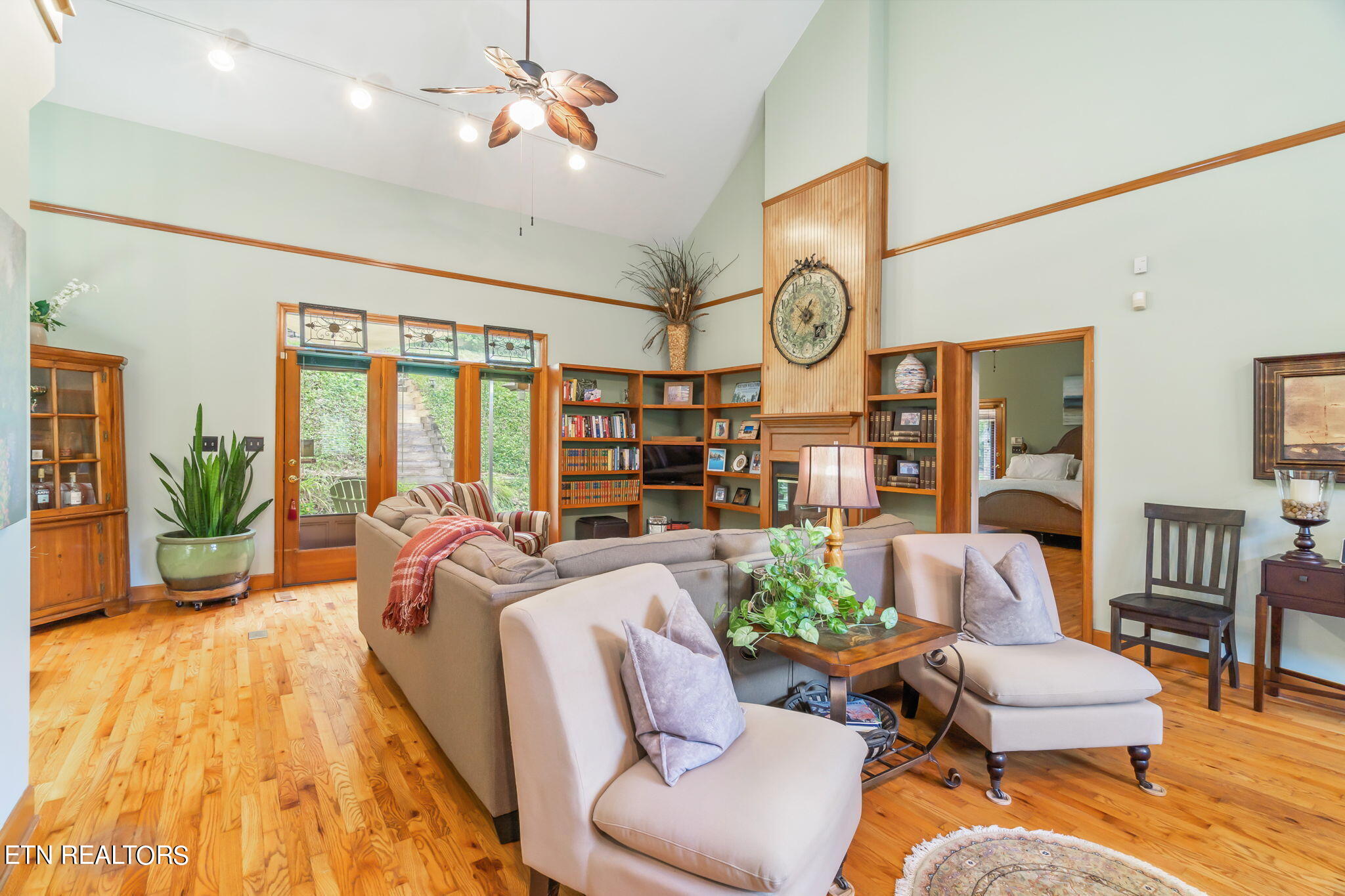 635 SW Blows Ferry Rd