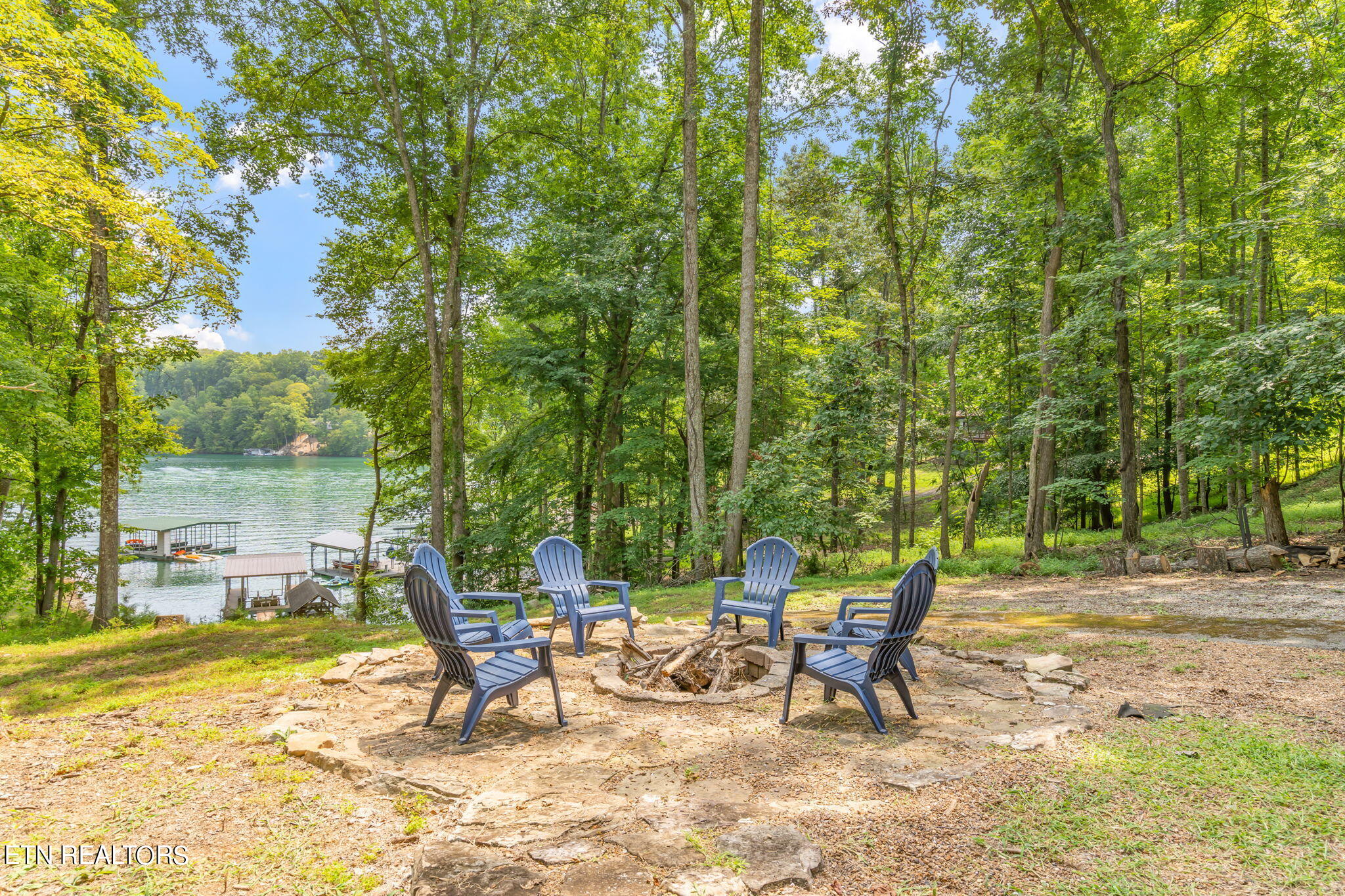 395 Fox Lake Lane, LaFollette