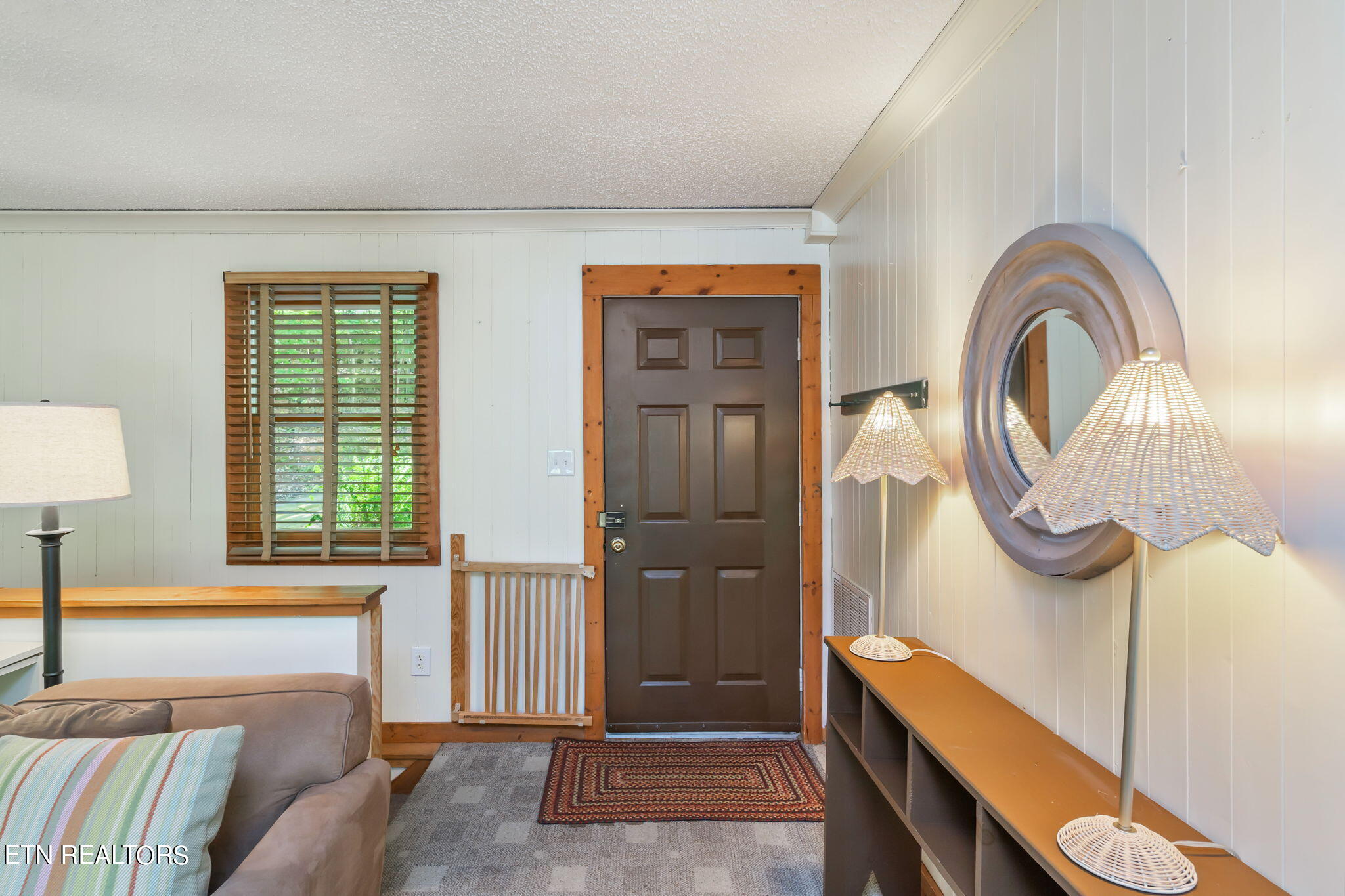 395 Fox Lake Lane, LaFollette