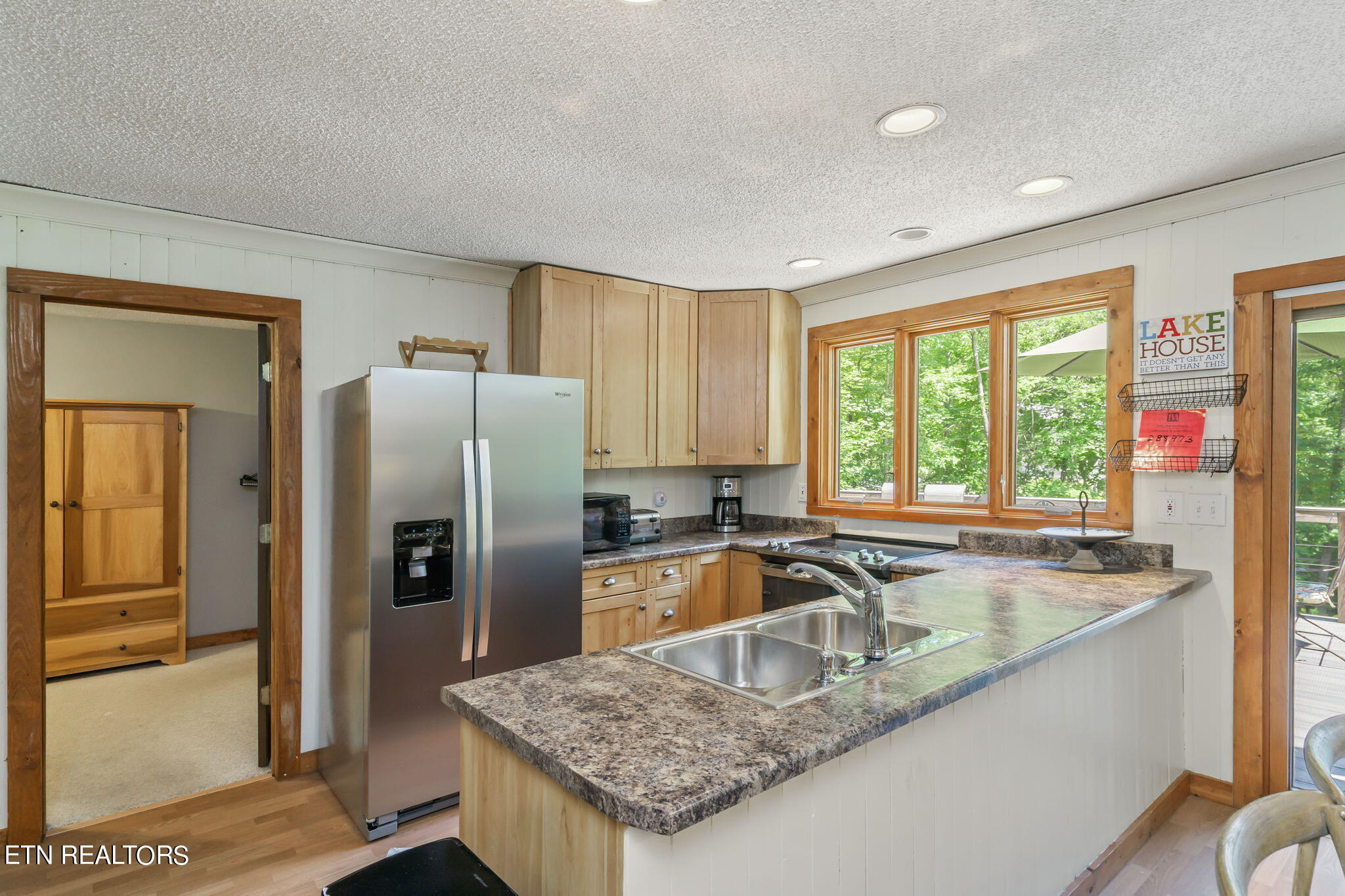 395 Fox Lake Lane, LaFollette