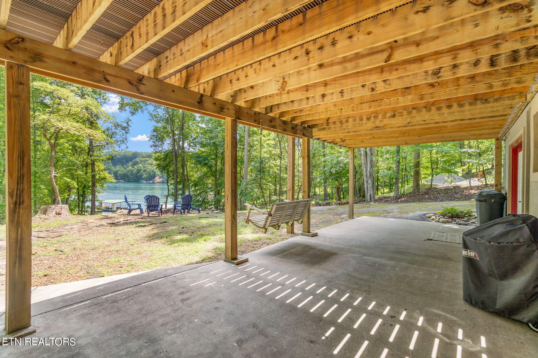 395 Fox Lake Lane, LaFollette