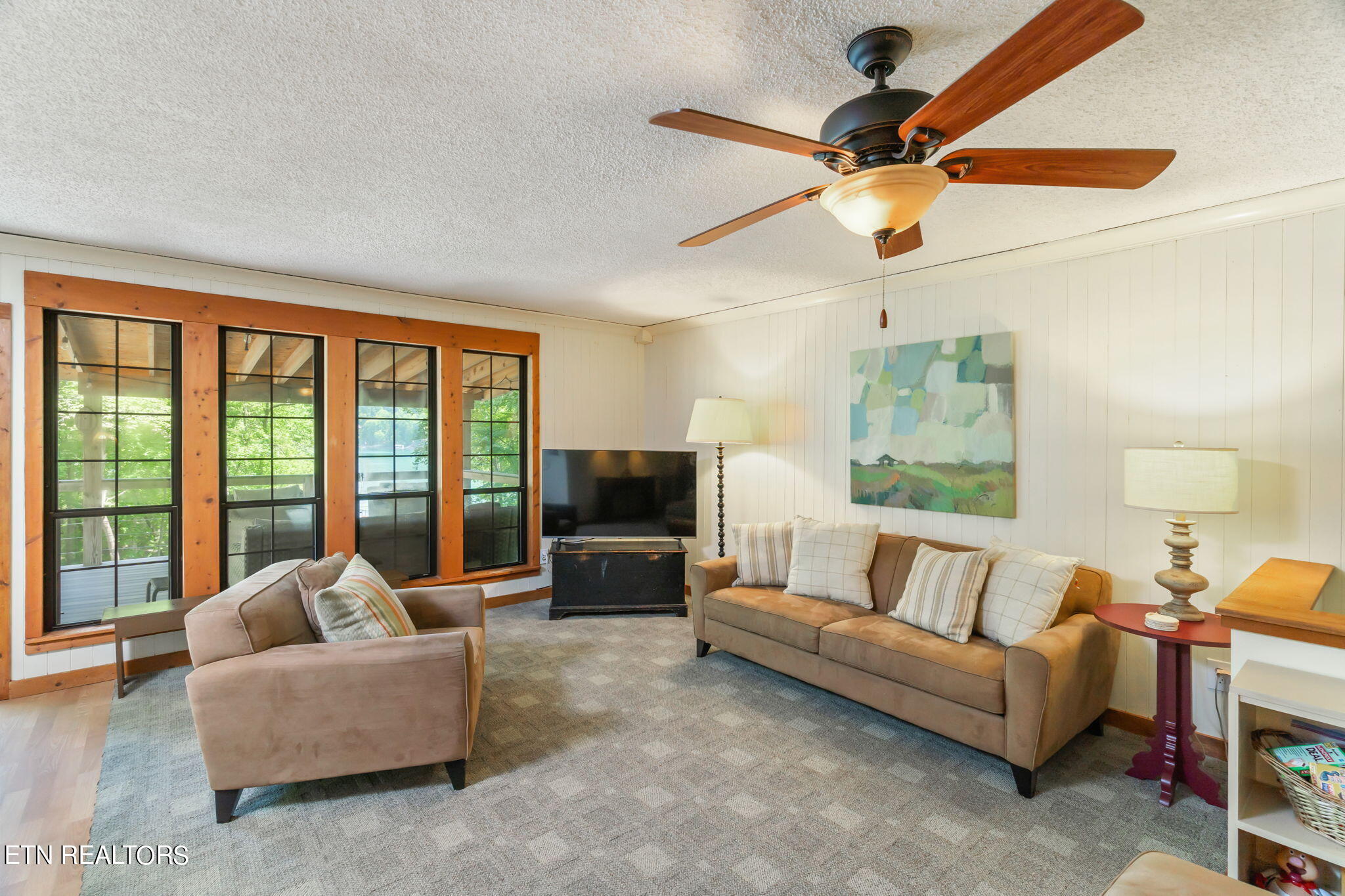 395 Fox Lake Lane, LaFollette