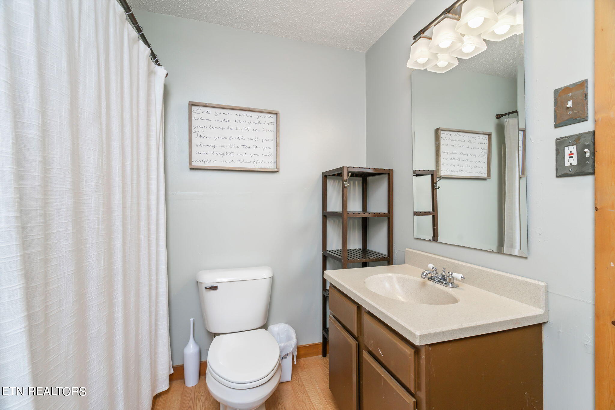 395 Fox Lake Lane, LaFollette