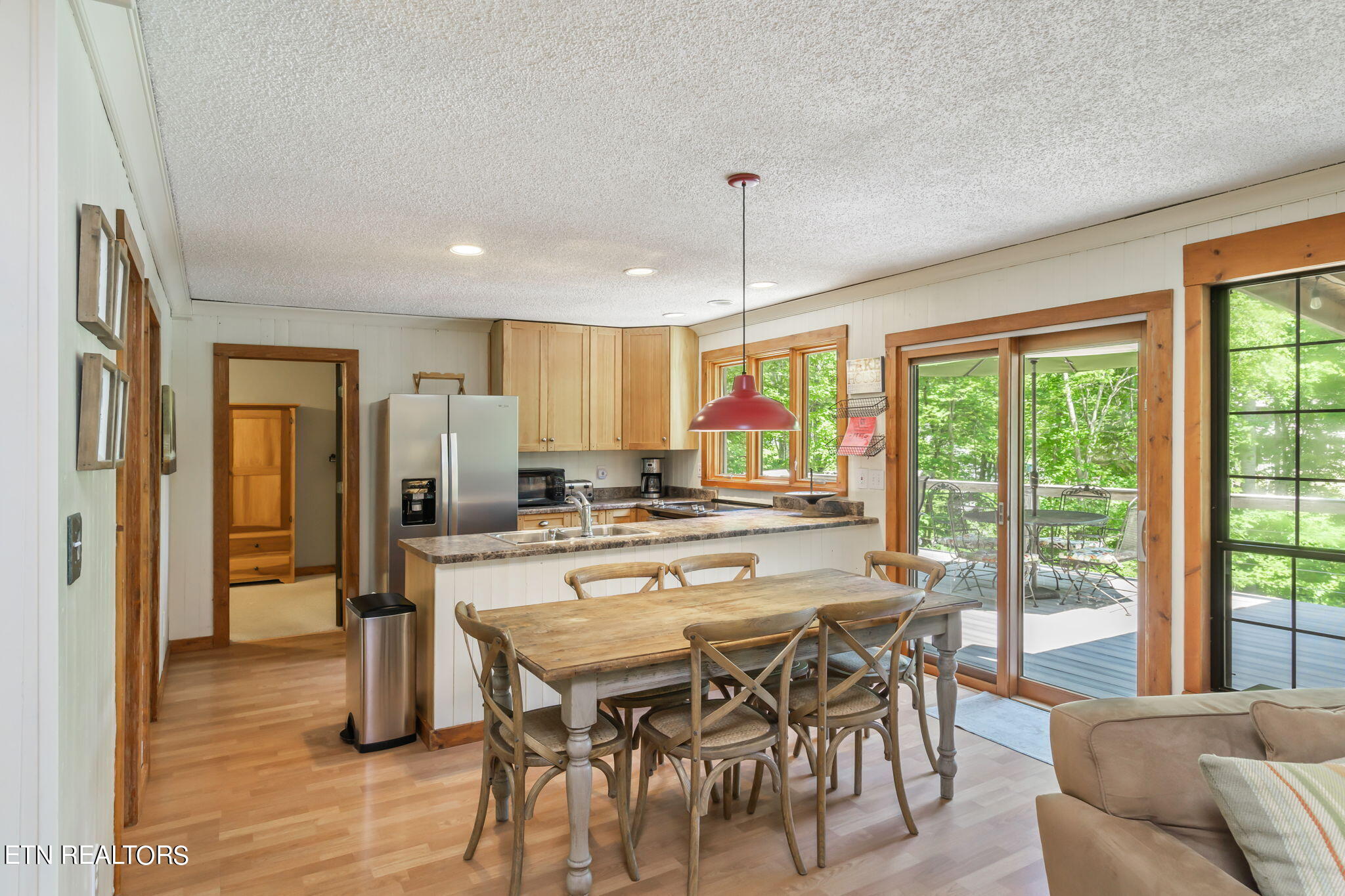 395 Fox Lake Lane, LaFollette