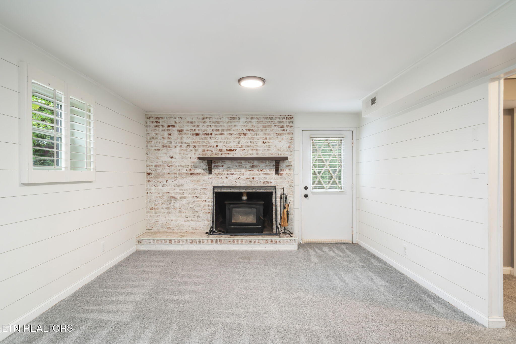 7504 NW Deane Hill Drive