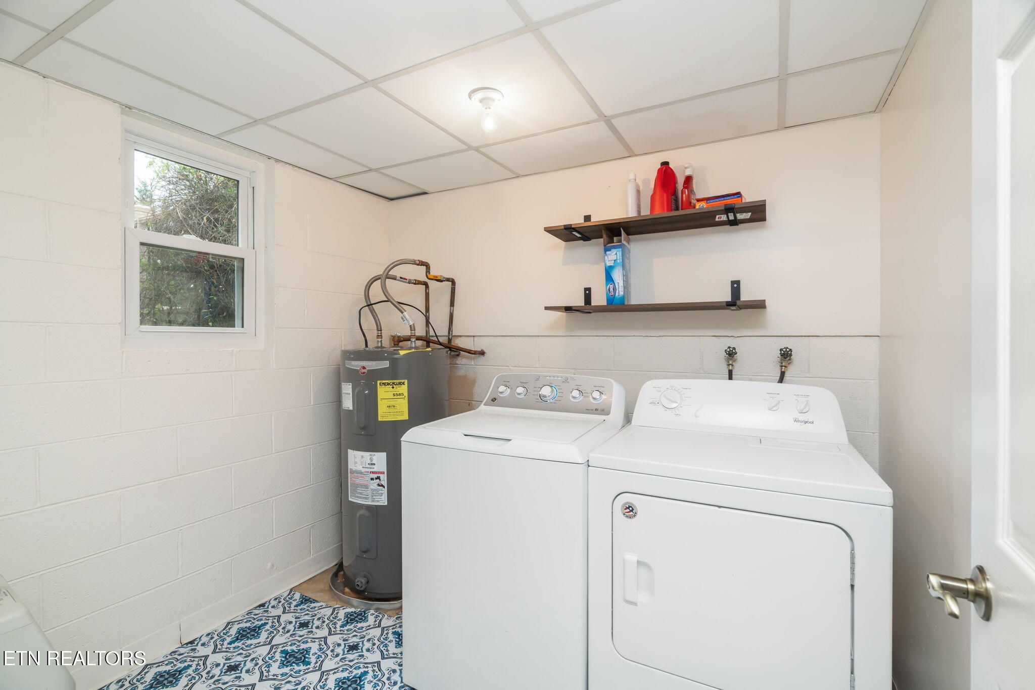 7504 NW Deane Hill Drive