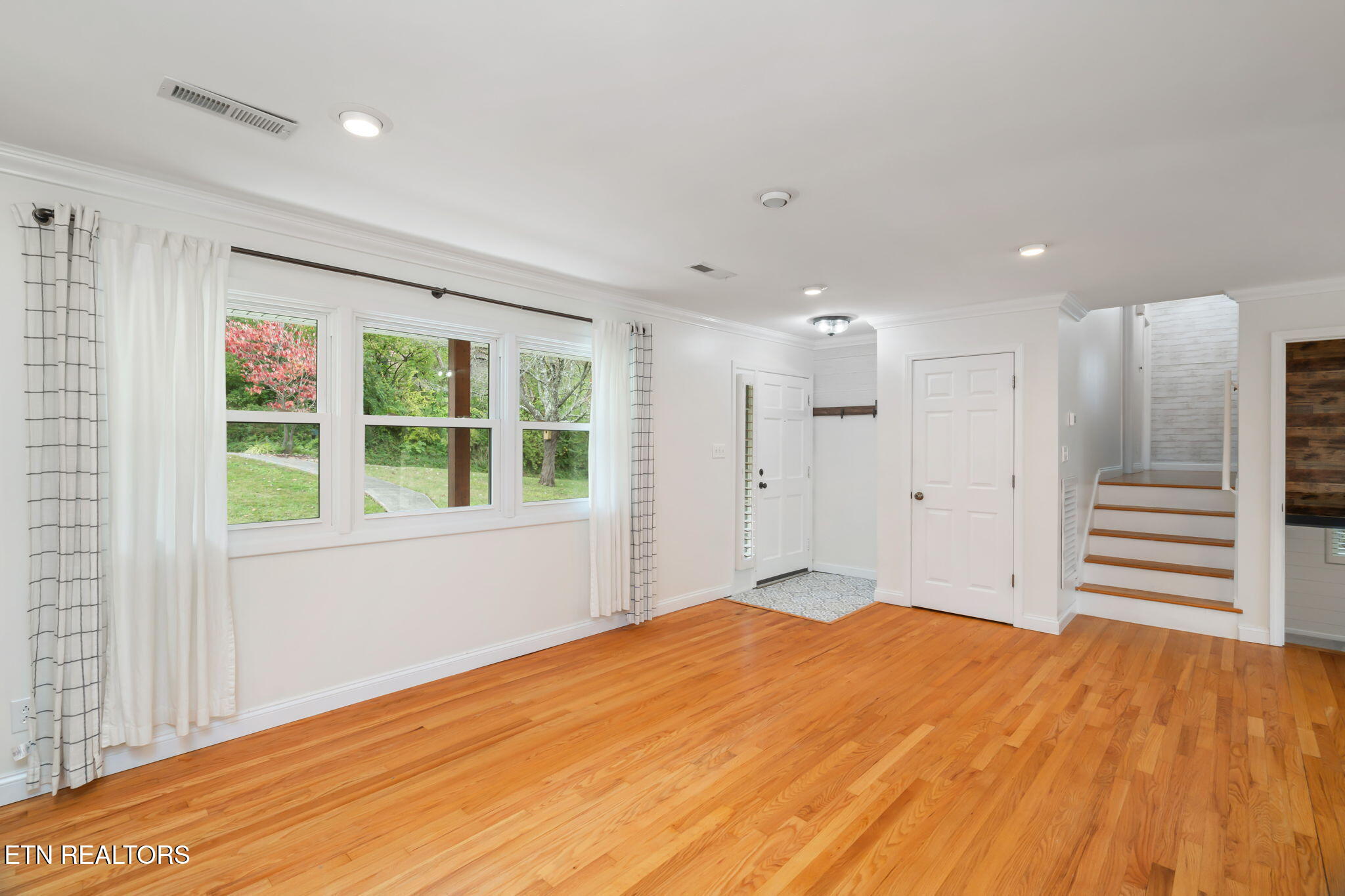 7504 NW Deane Hill Drive