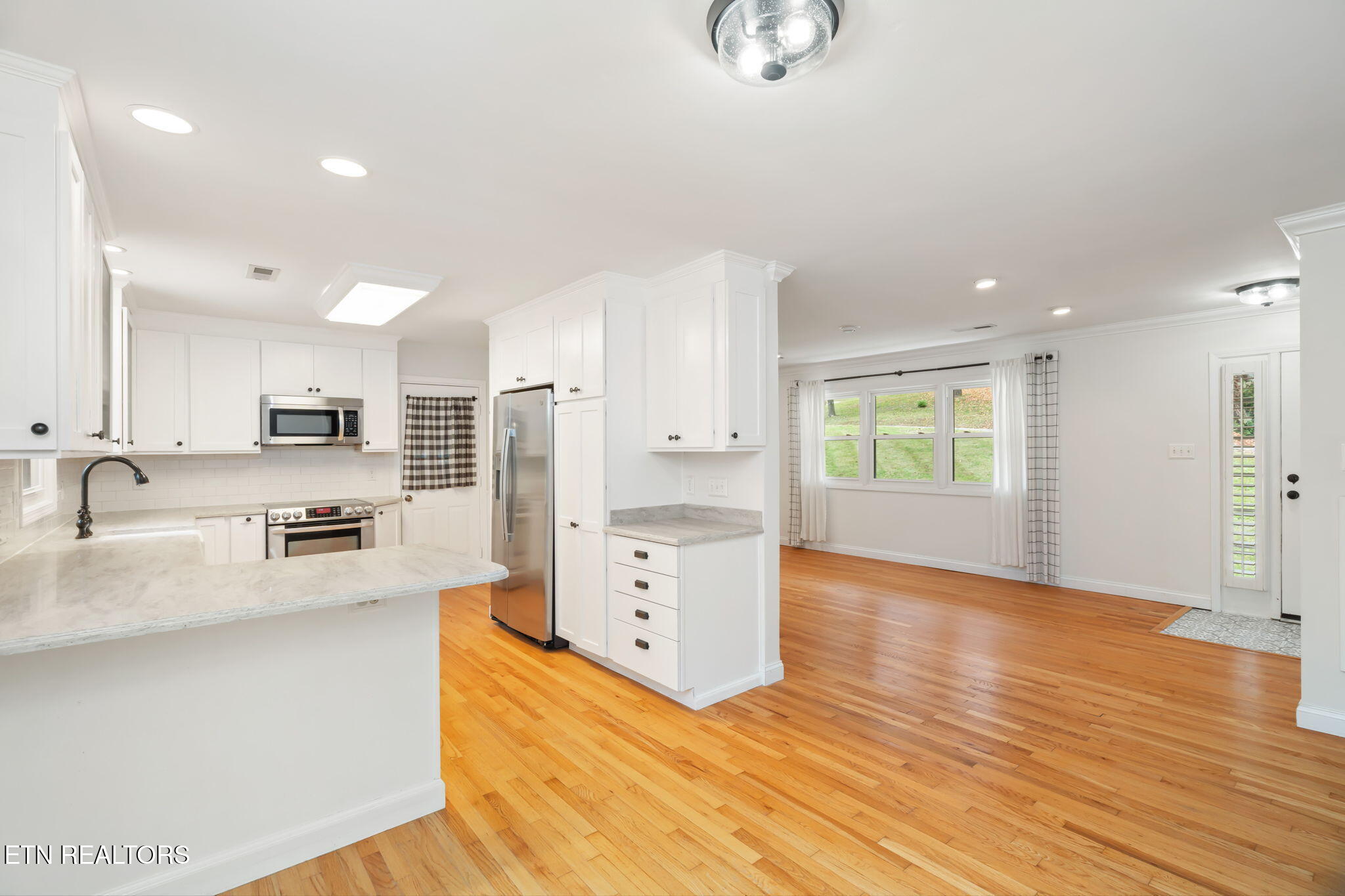 7504 NW Deane Hill Drive