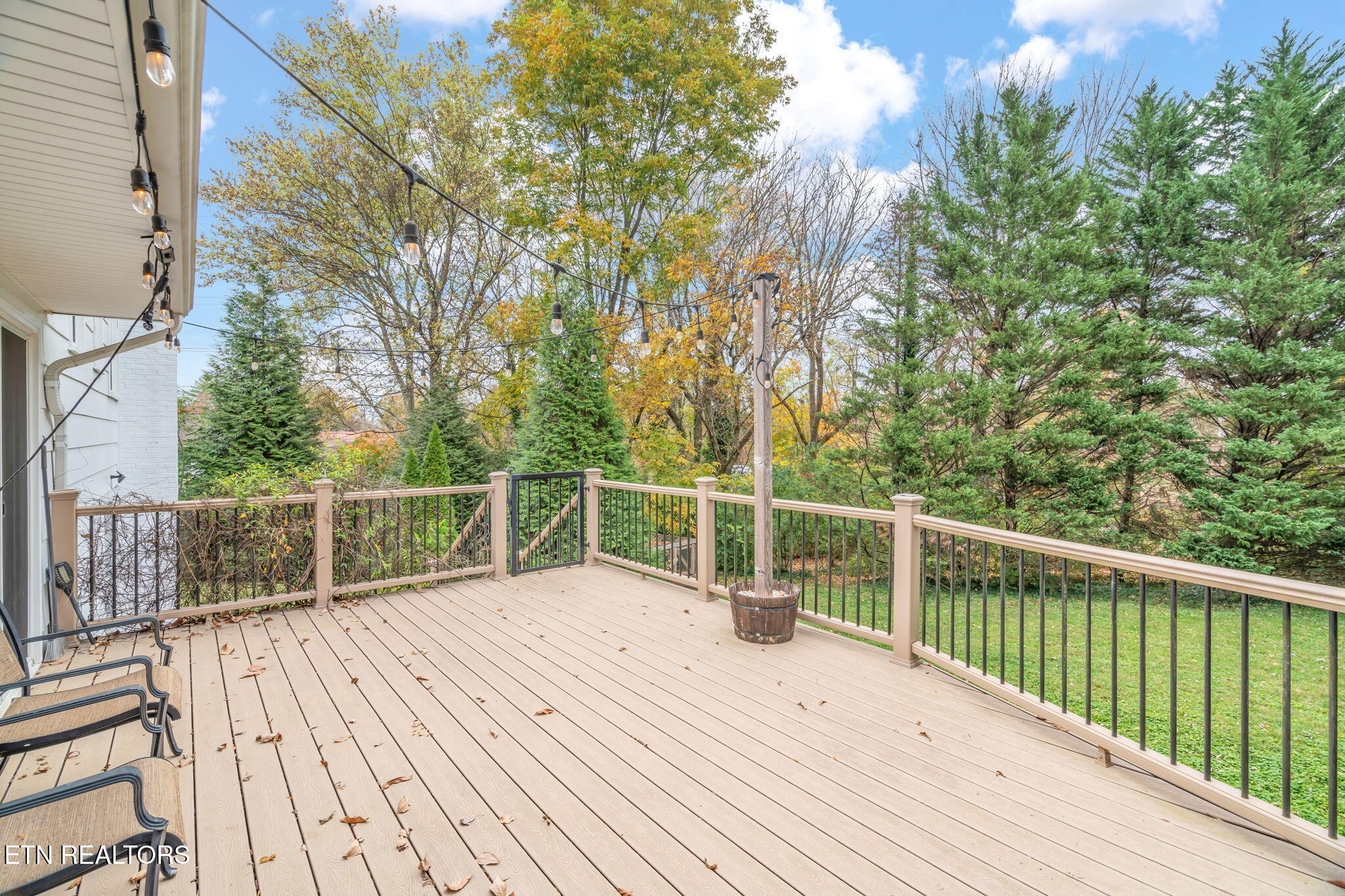 7504 NW Deane Hill Drive