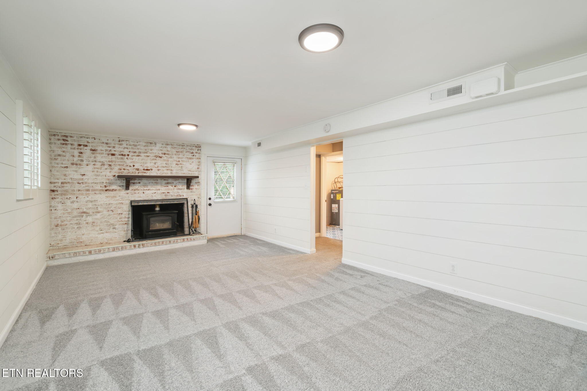 7504 NW Deane Hill Drive