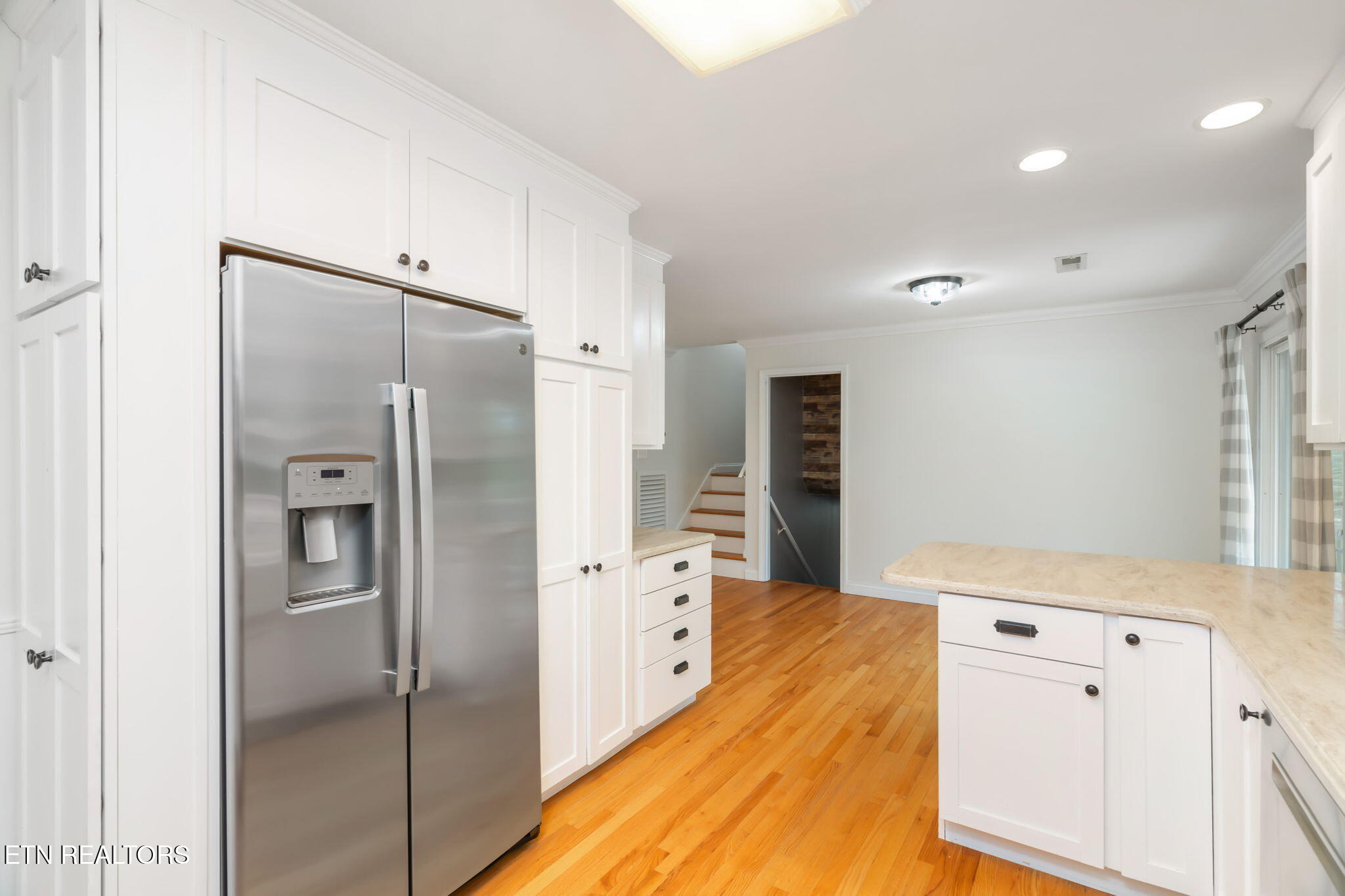 7504 NW Deane Hill Drive