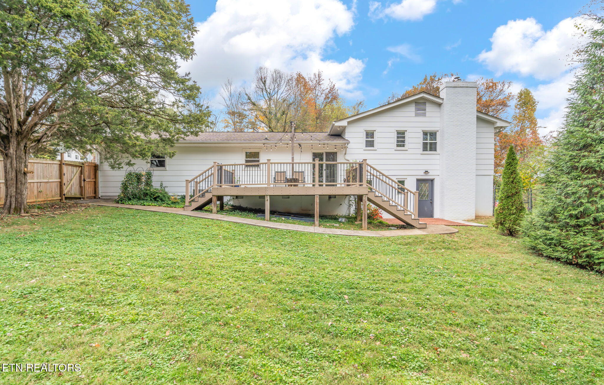 7504 NW Deane Hill Drive