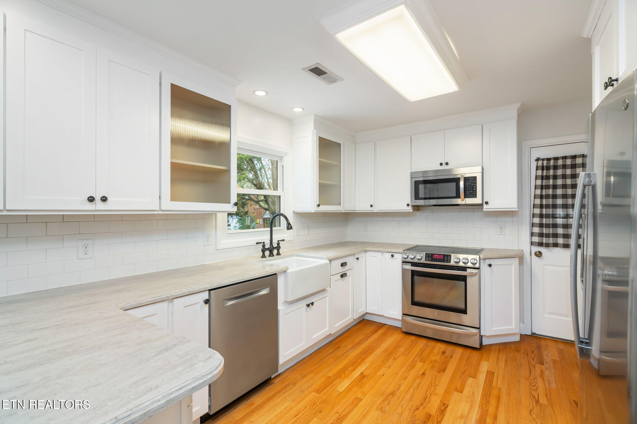 7504 NW Deane Hill Drive