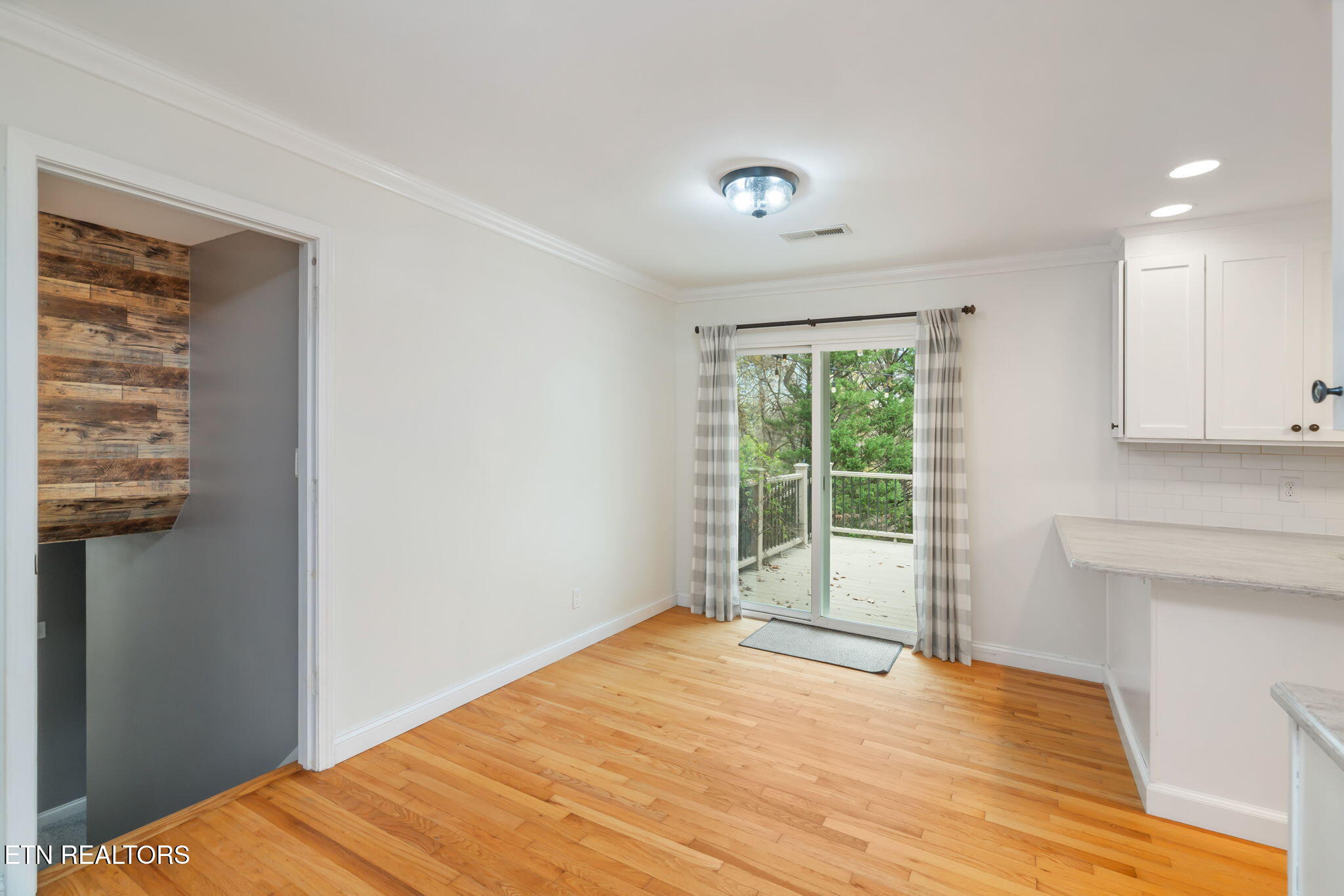 7504 NW Deane Hill Drive