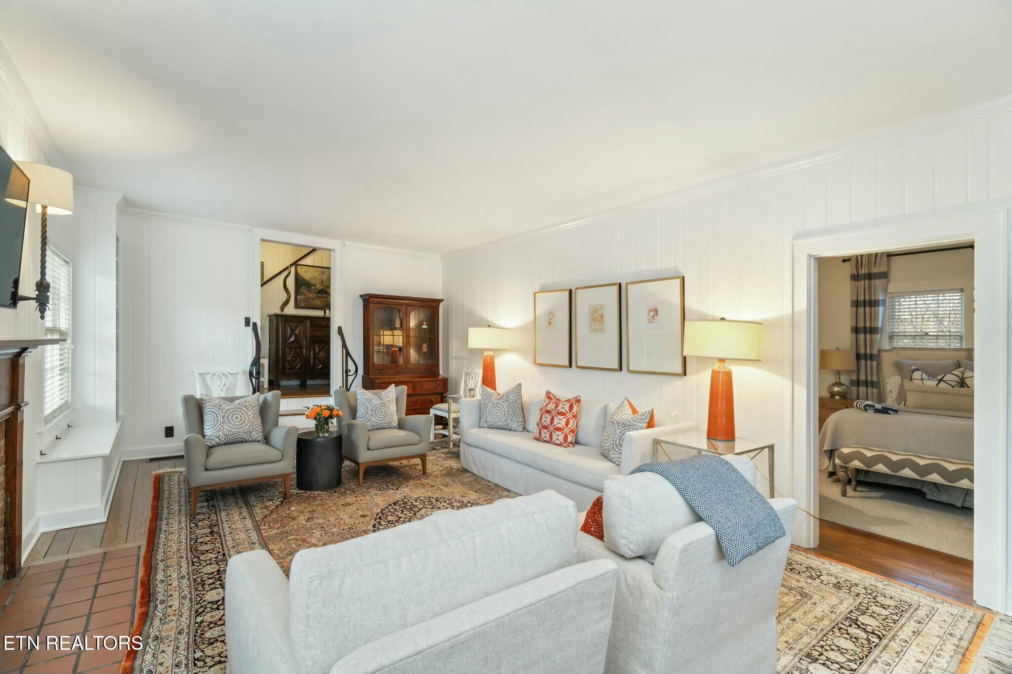 704 Forest Heights Rd