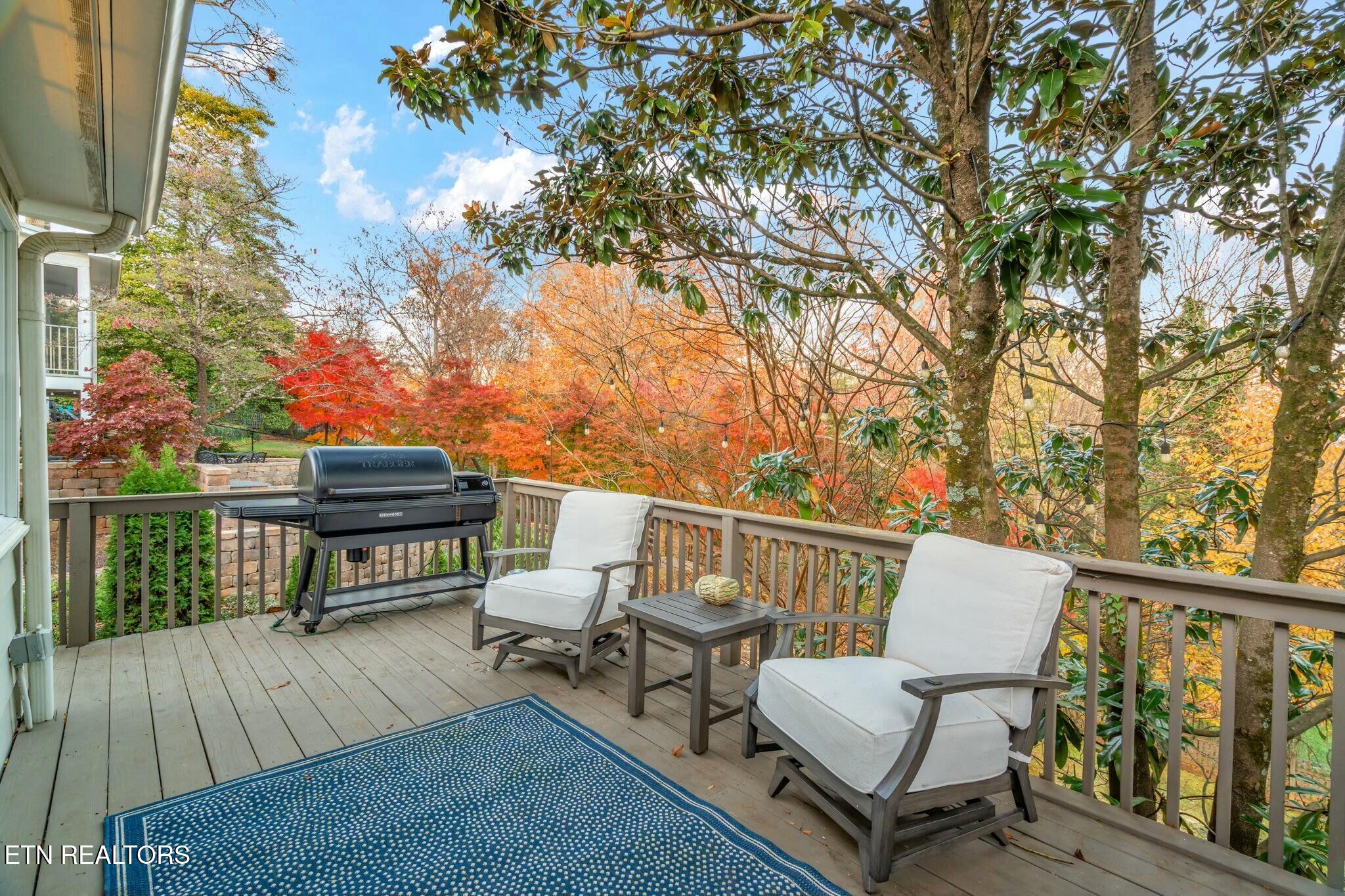 704 Forest Heights Rd