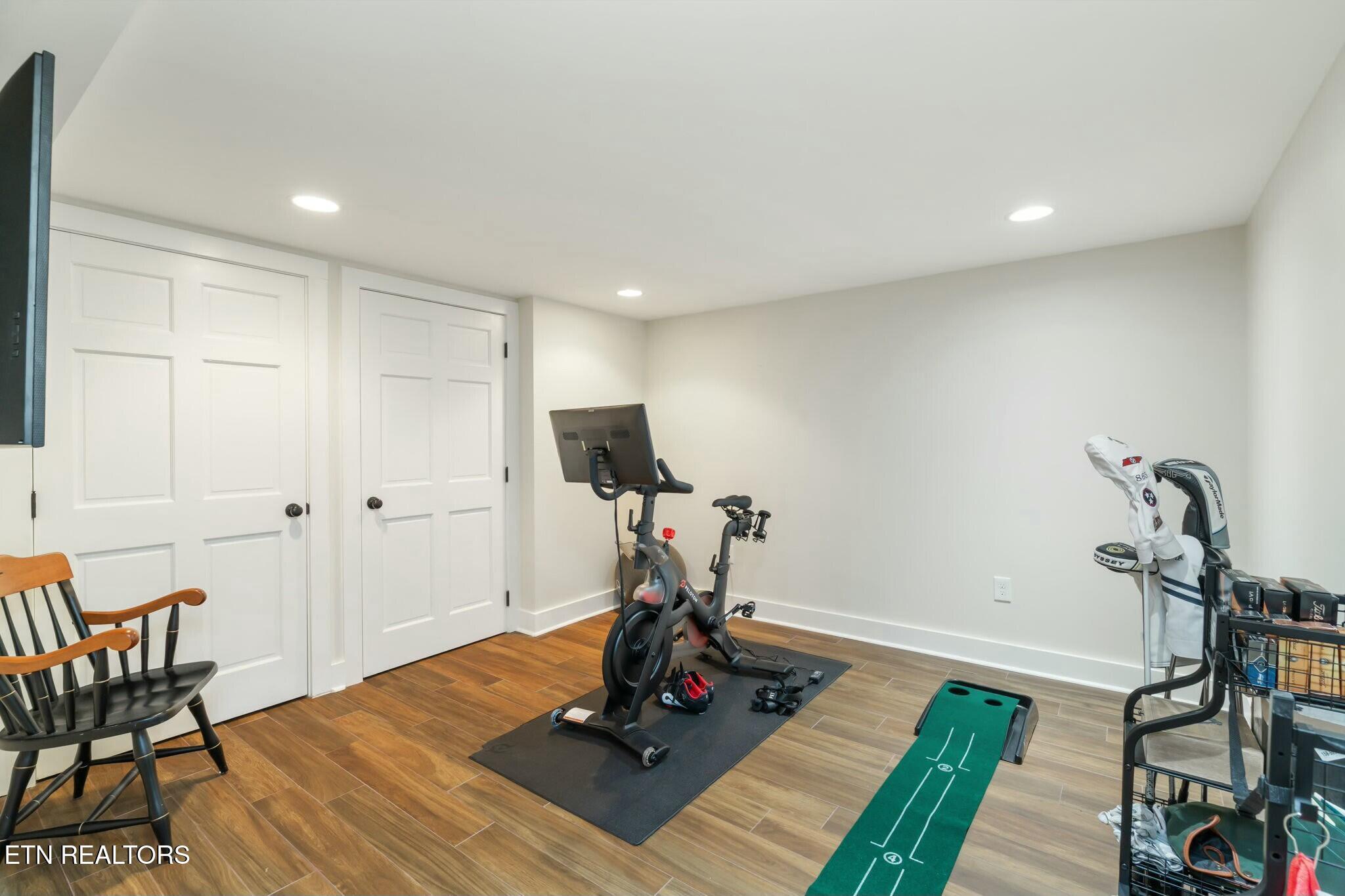 704 Forest Heights Rd