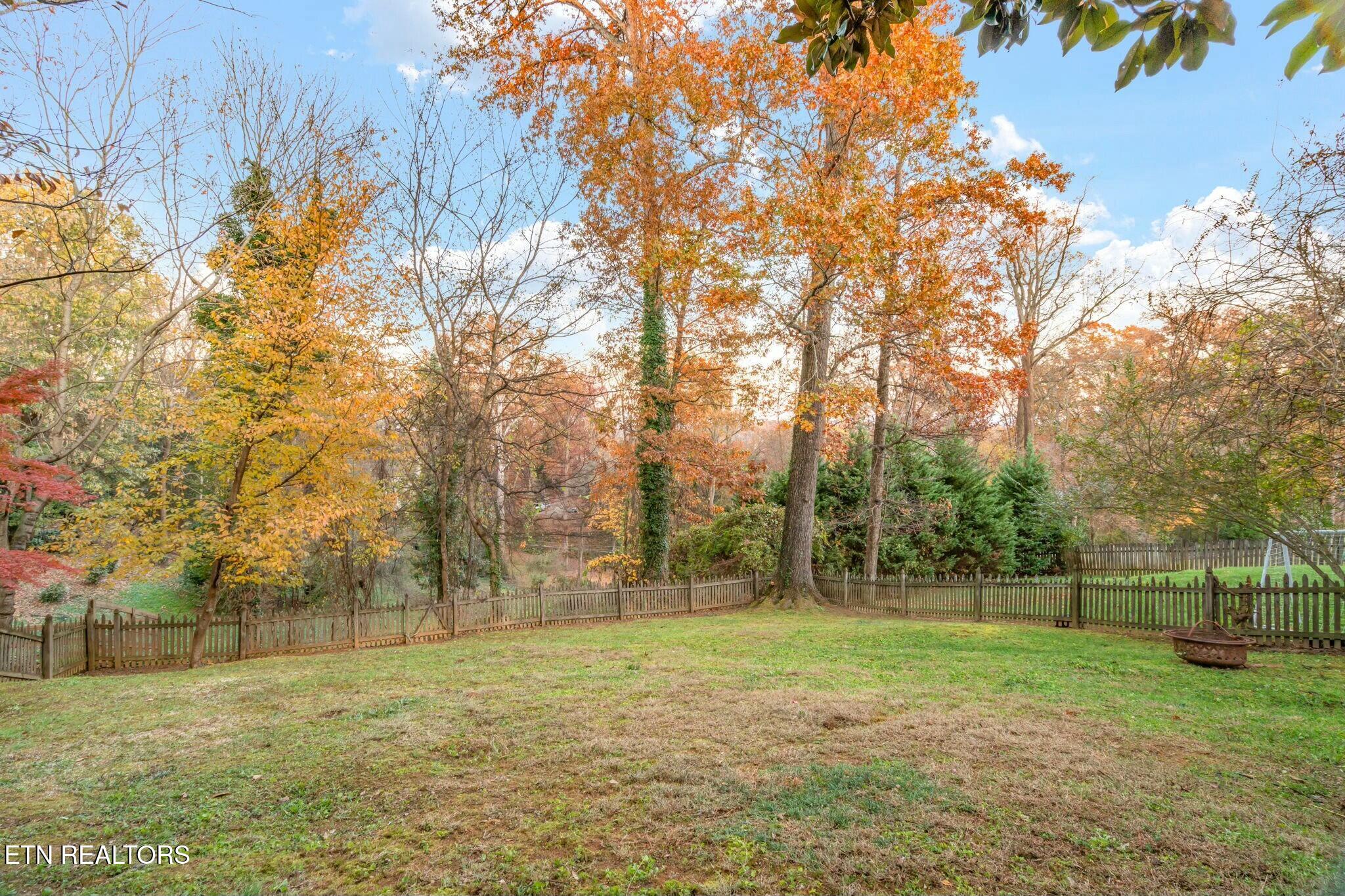 704 Forest Heights Rd