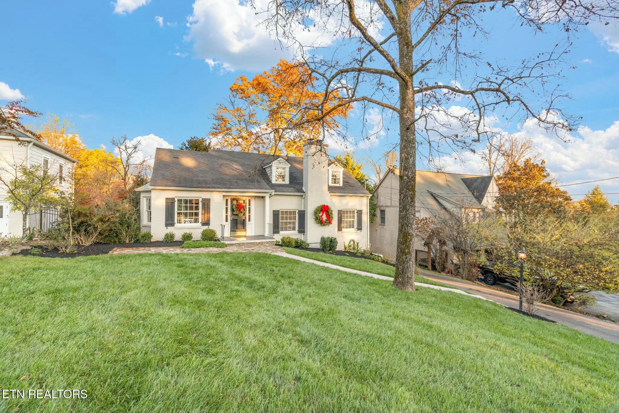 704 Forest Heights Rd