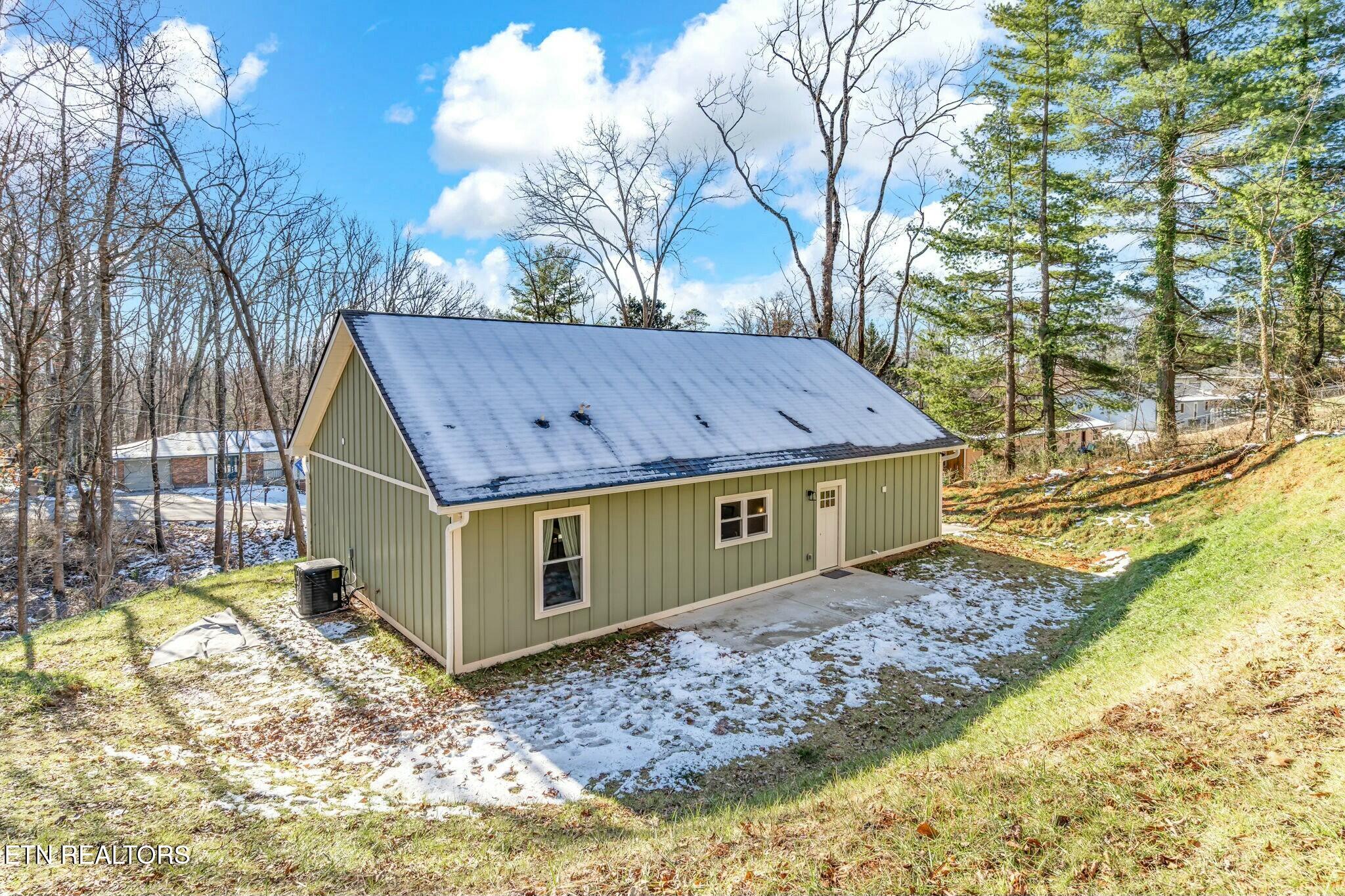 4421 Mockingbird Lane