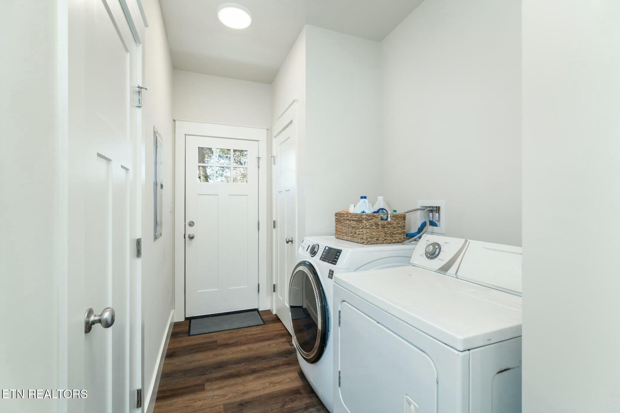 4421 Mockingbird Lane