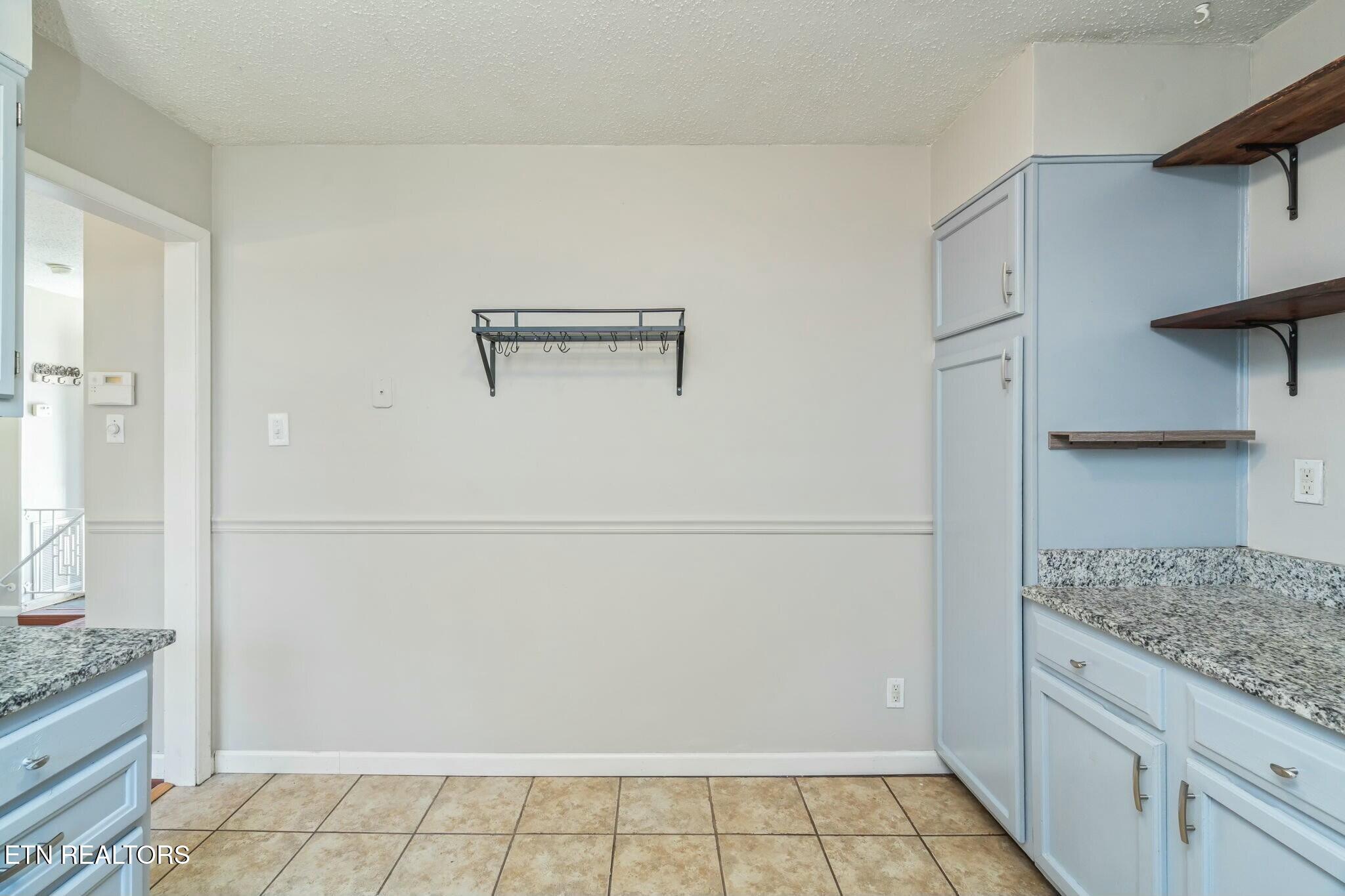 12204 W Kings Gate Rd