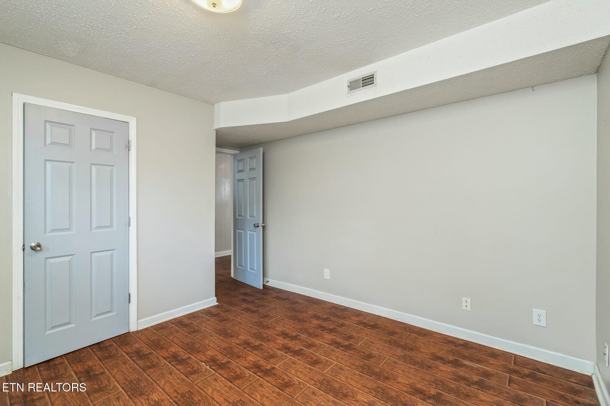 12204 W Kings Gate Rd